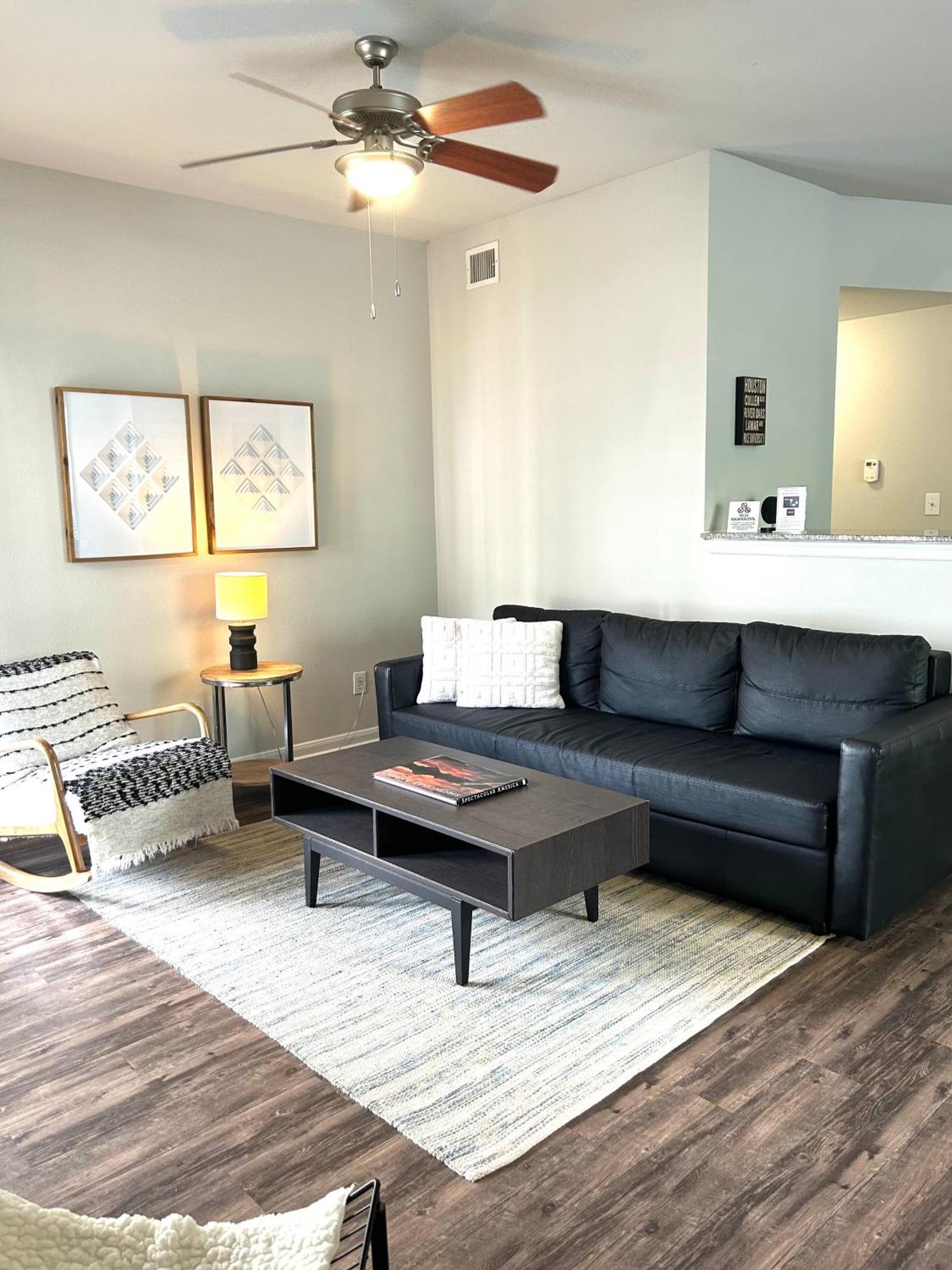 Hidden Gem At Med Center 2br & 2ba