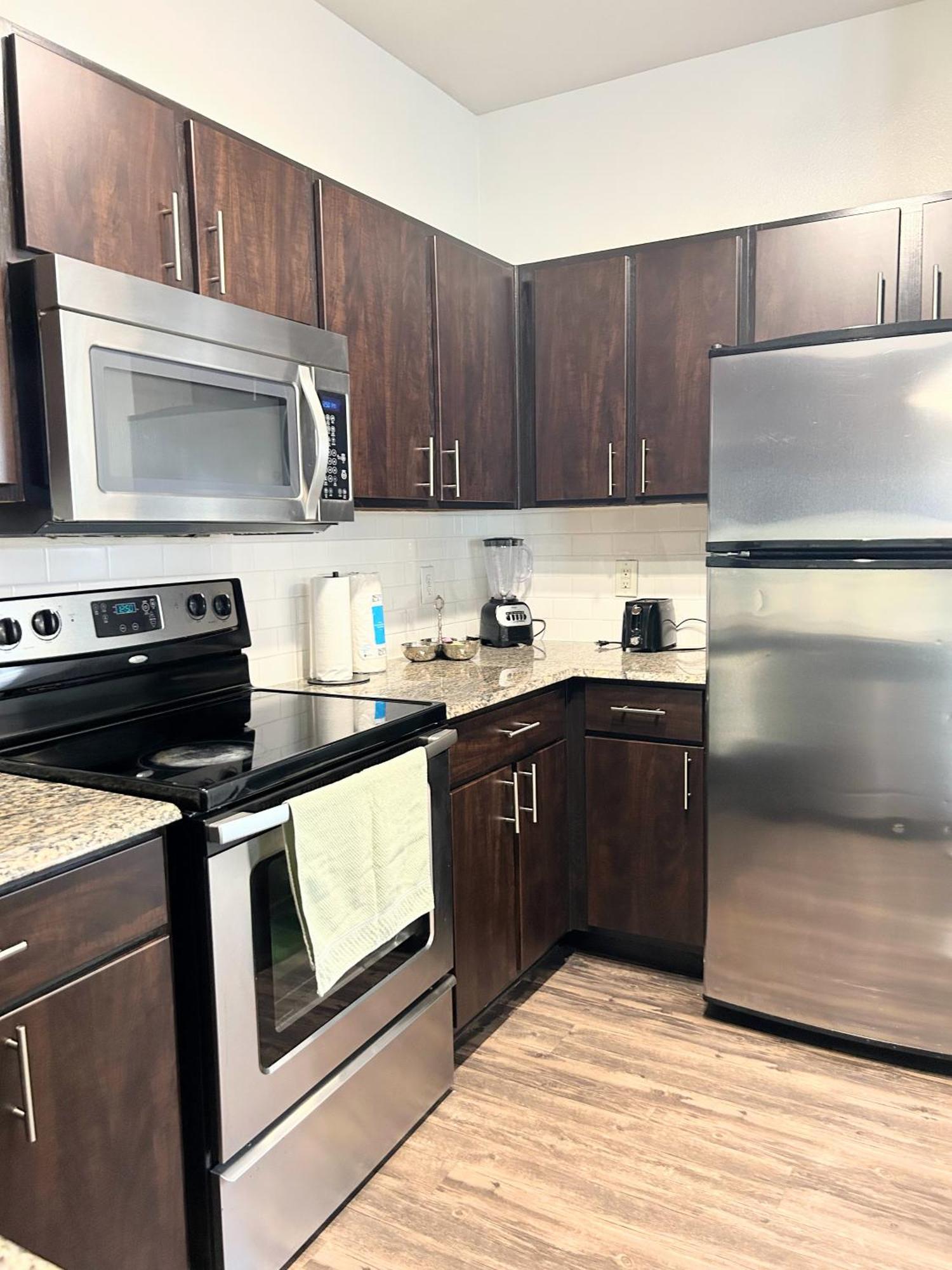 Hidden Gem At Med Center 2br & 2ba
