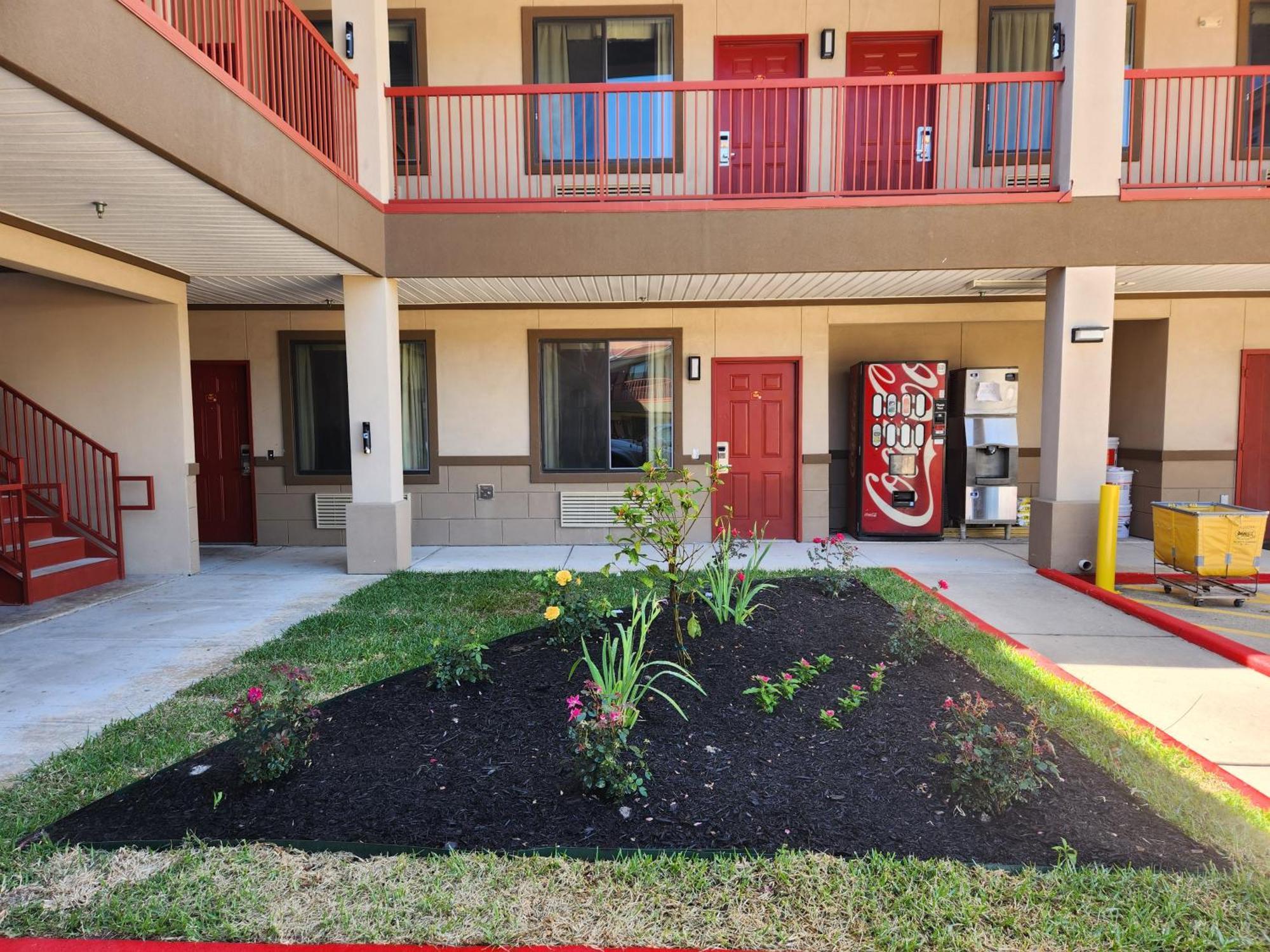 Hotel Palace Sam Race Park West Road Houston