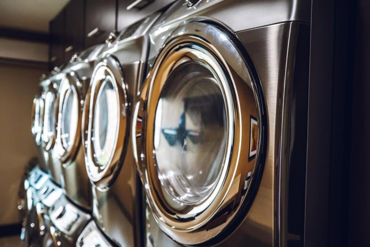 Apartment Kitchen Free Parking Washer&dryer Gym Relux Studio Group 1 *