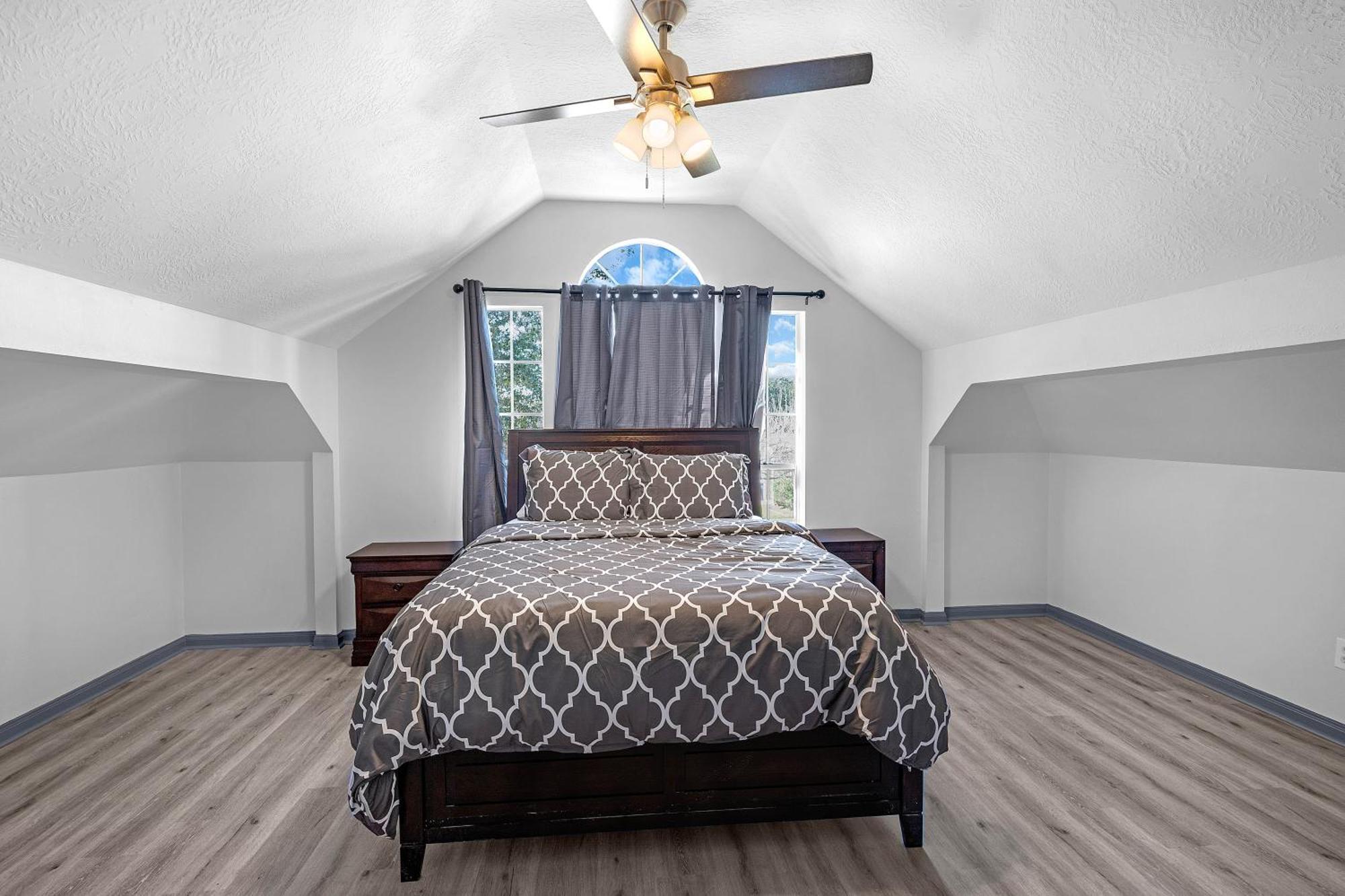 New 2800sq Ft 5br/2.5 Ba. Hwy6/copperfield/katy Houston