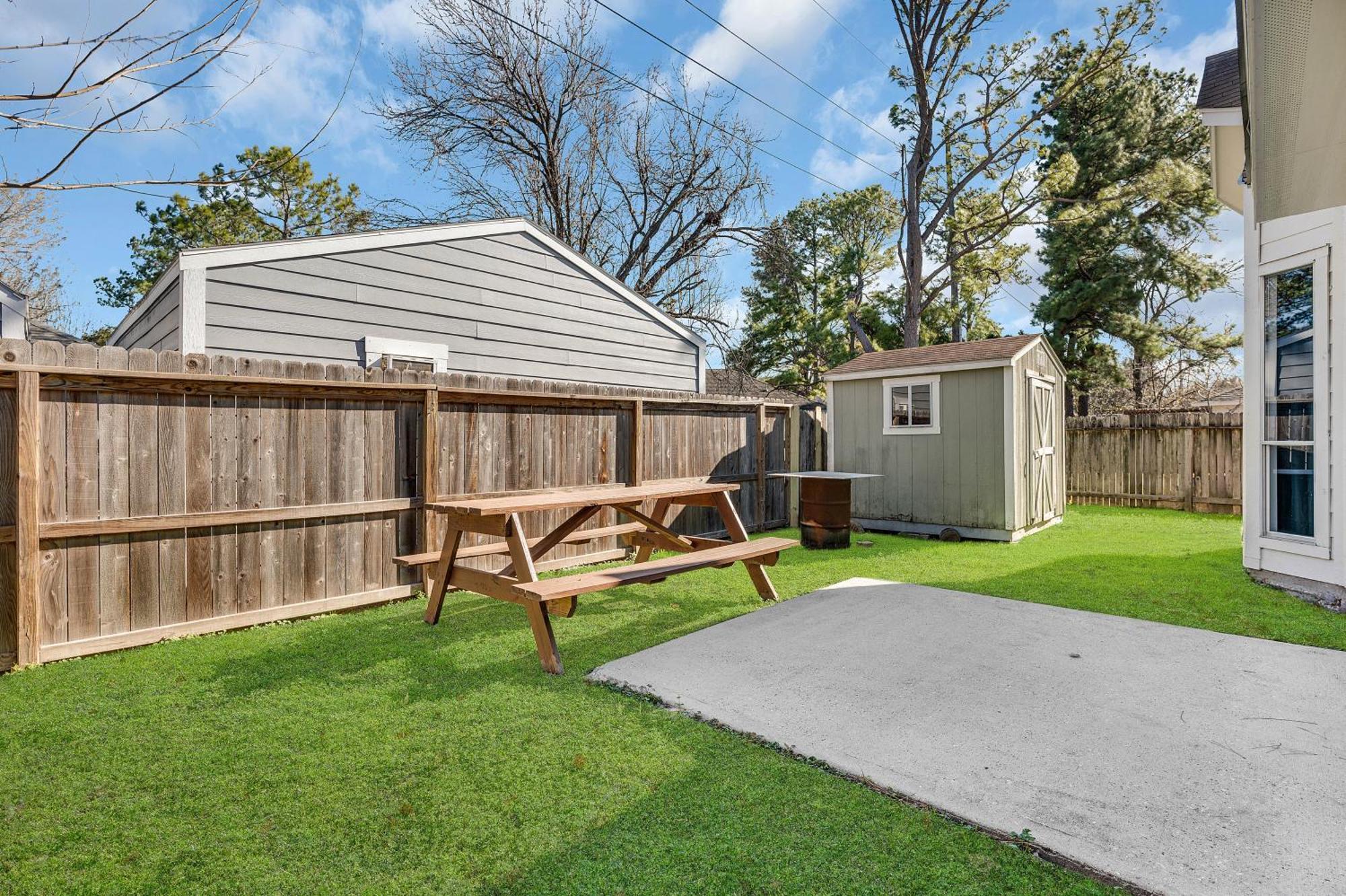 New 2800sq Ft 5br/2.5 Ba. Hwy6/copperfield/katy Houston