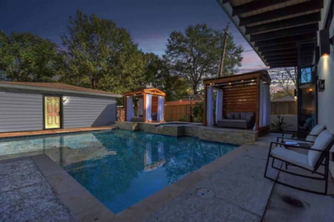 Holiday home Paradise Retreat Heated Pool Jacuzzi And 75inches Tv Houston