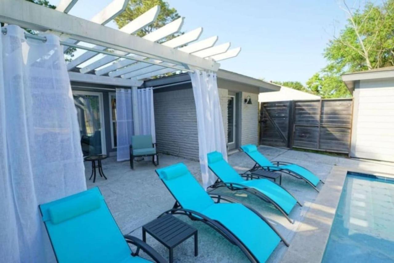 Paradise Retreat Heated Pool Jacuzzi And 75inches Tv Houston