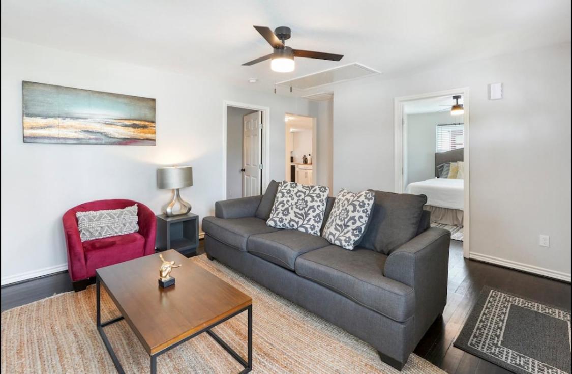 Cozy Heights 2 Bd Bungalow, Walkable * Houston