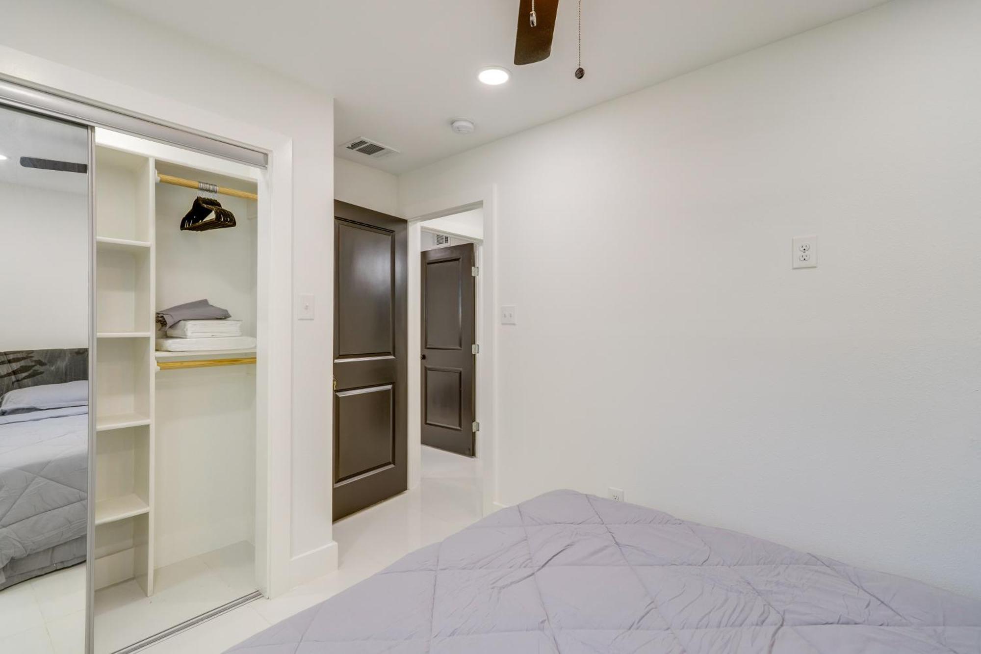 Close To And Downtown Apartment Houston