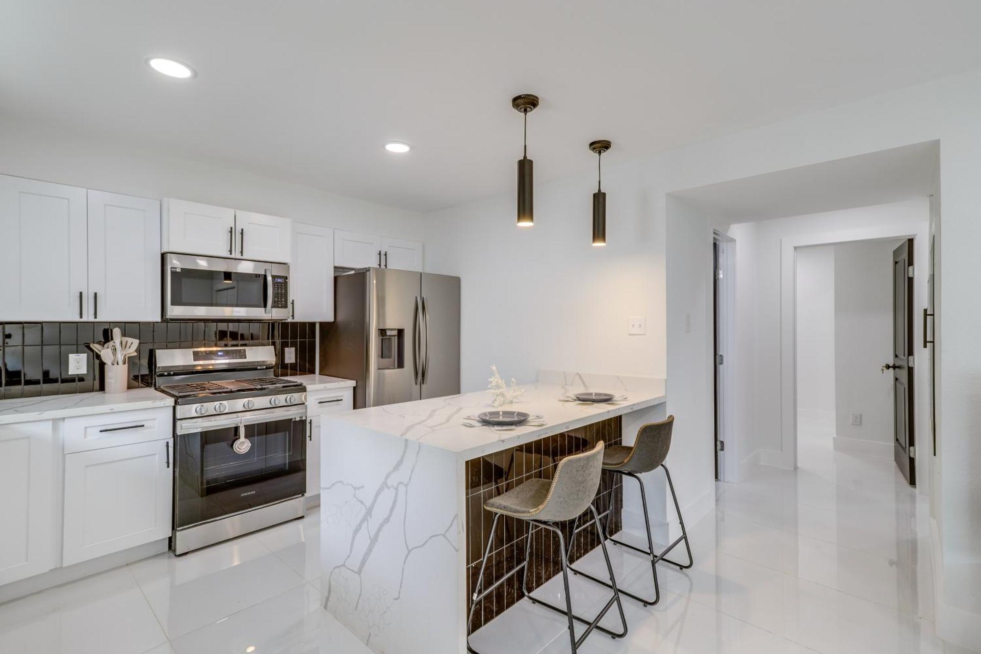 Apartment Close To And Downtown *