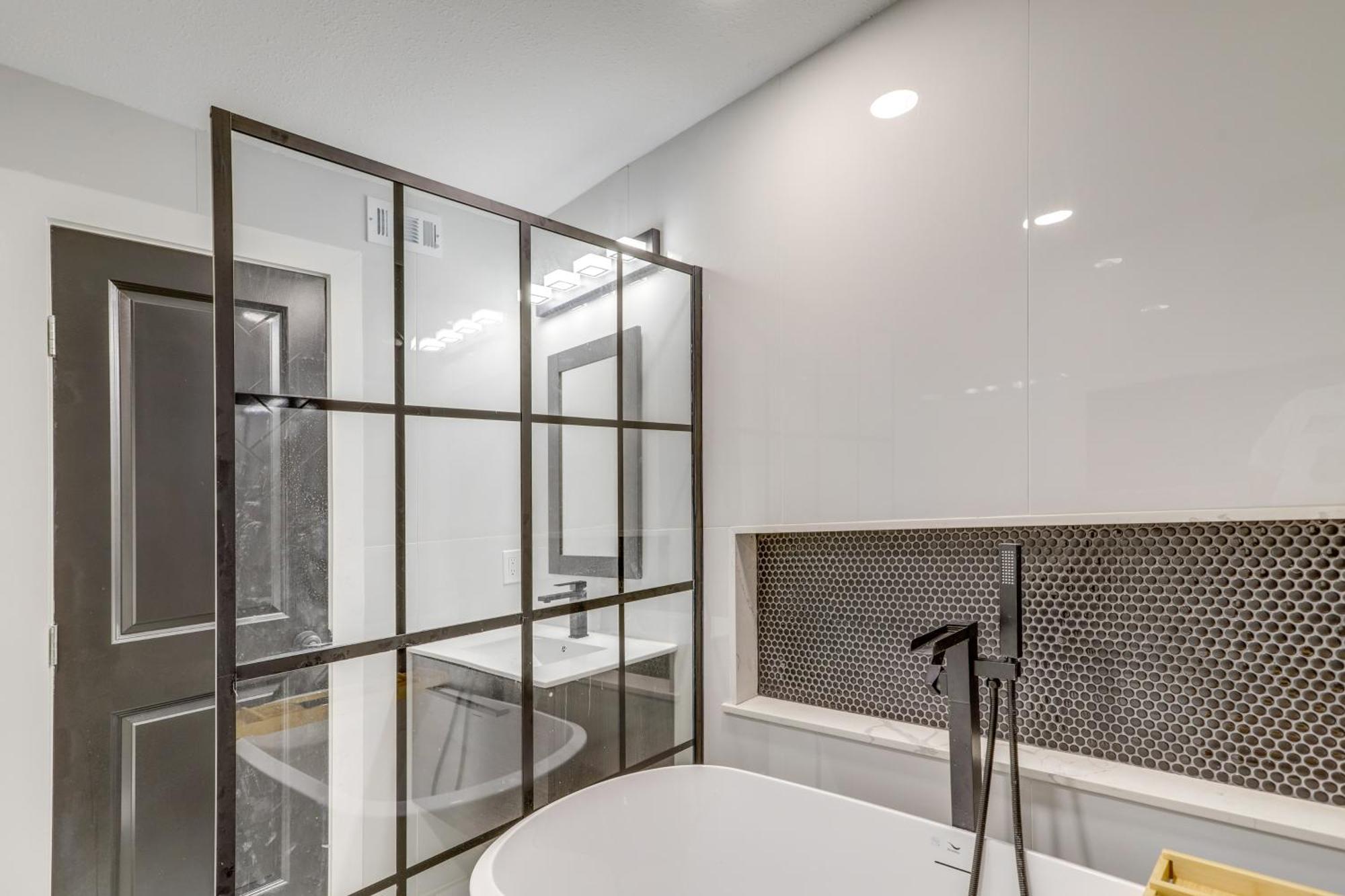 Apartment Close To And Downtown Houston