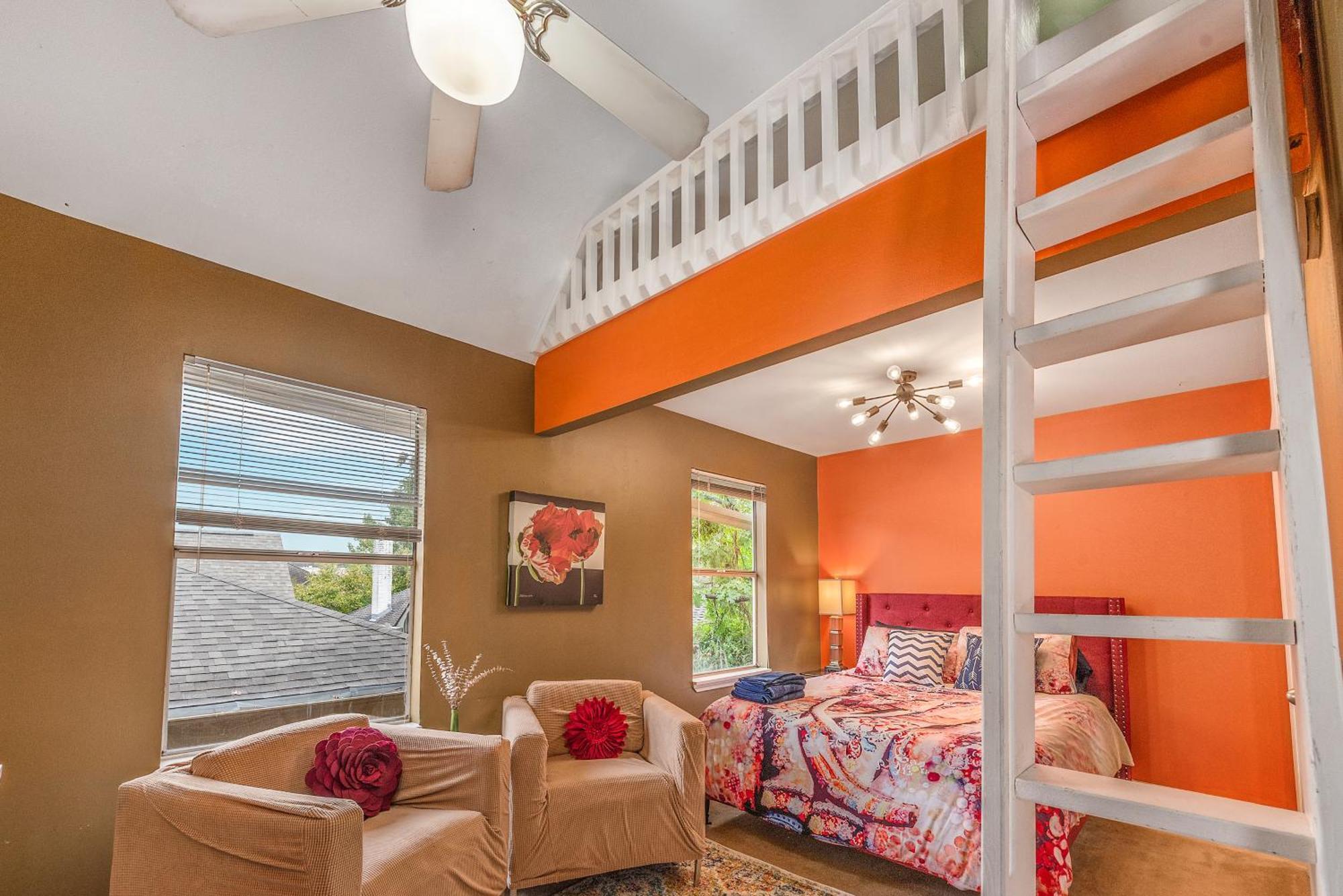 Boho-inspired Haven With Free Park Houston