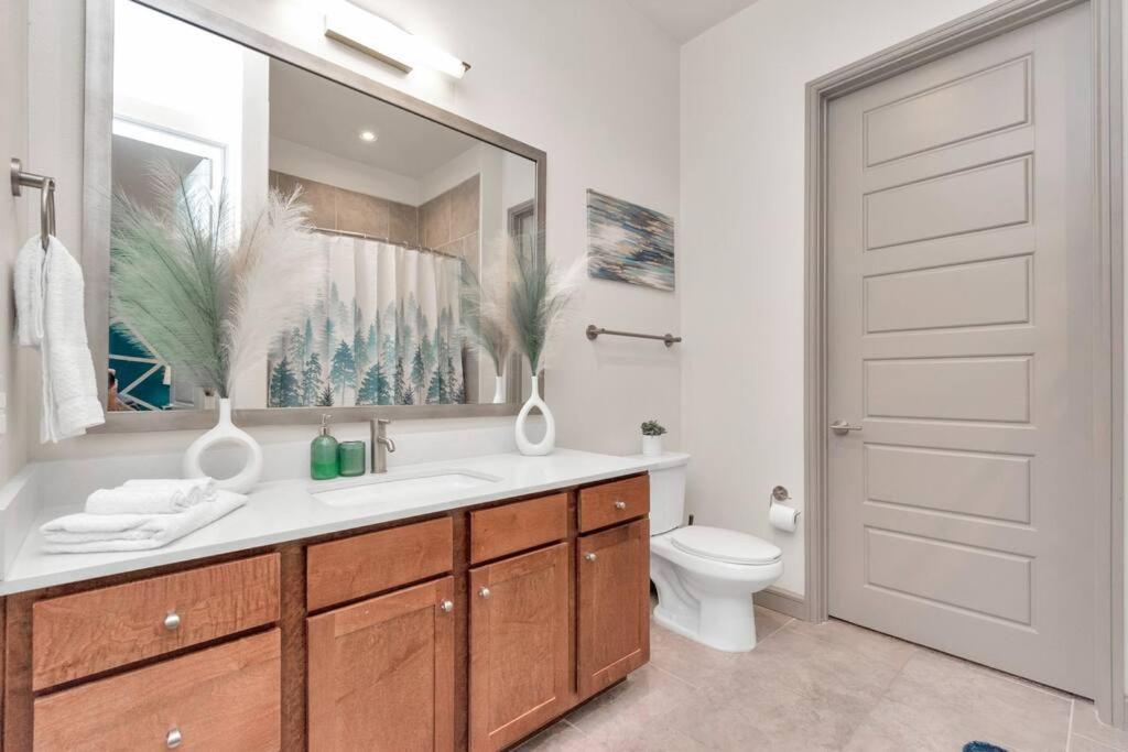 U4 Penthouse Downtown Apartment *