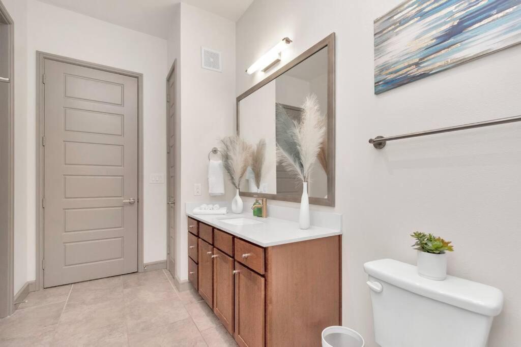 U4 Penthouse Downtown *