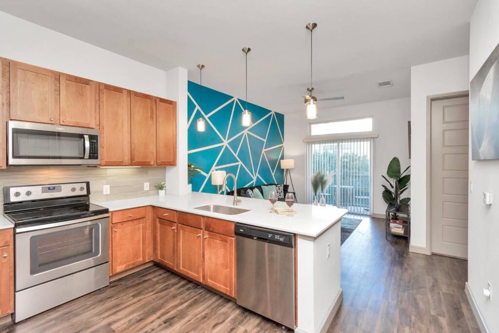 U4 Penthouse Downtown Apartment