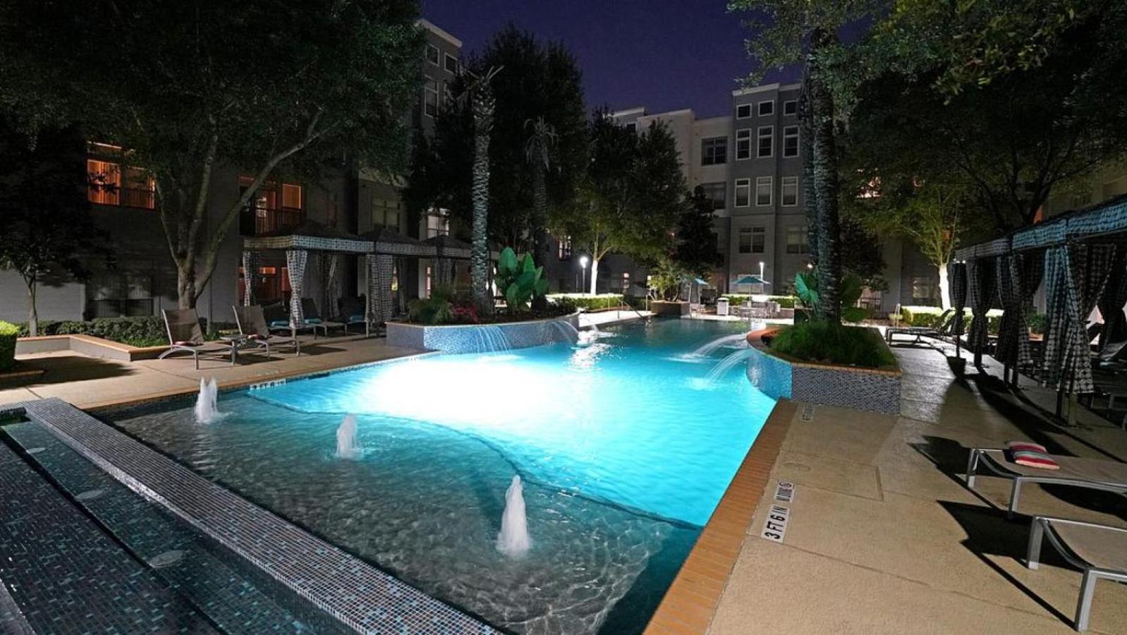 Apartment Landing At Voyager At Space Center - 1 Bedroom In East Pasadena