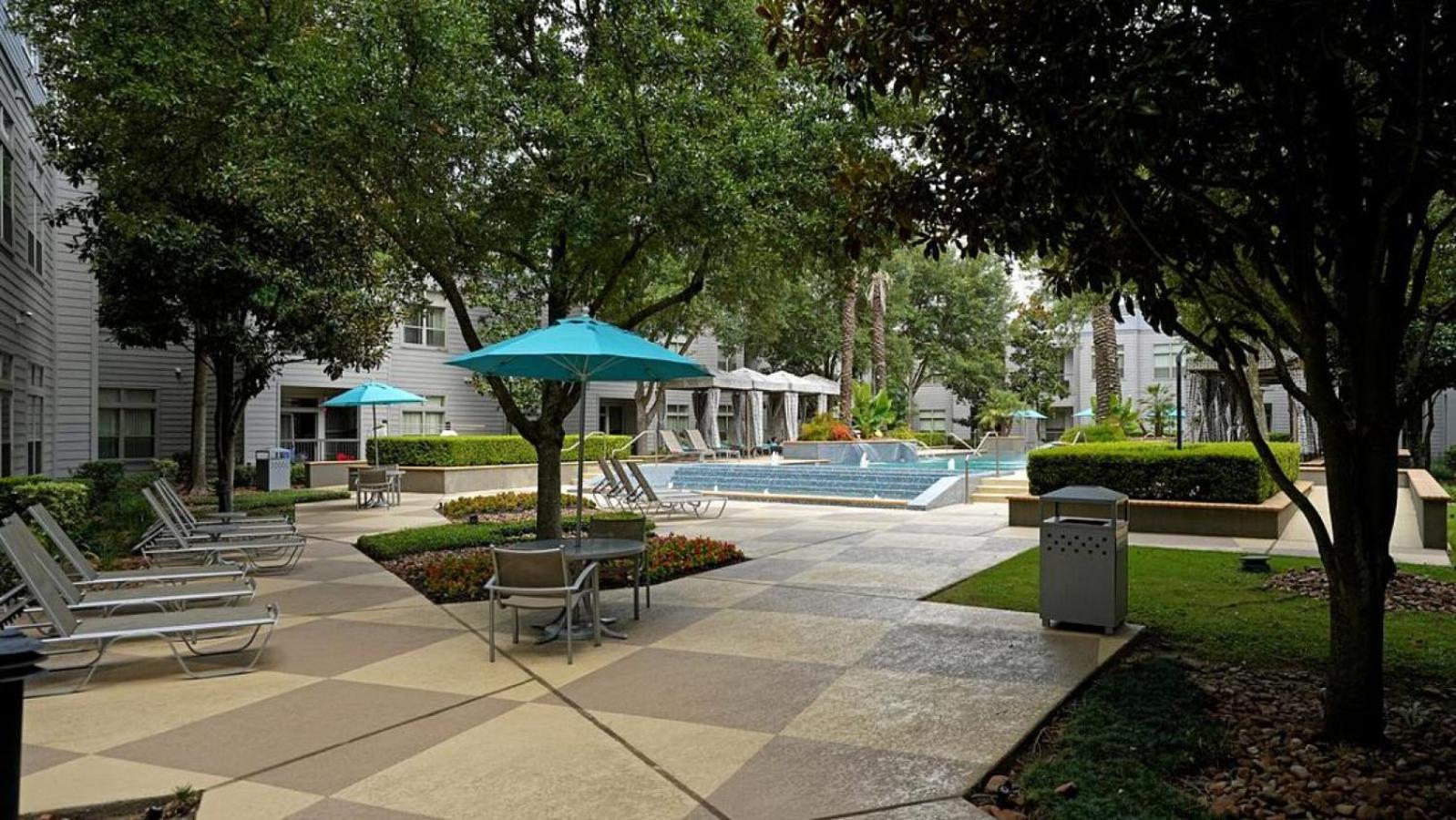 Landing At Voyager At Space Center - 1 Bedroom In East Pasadena *