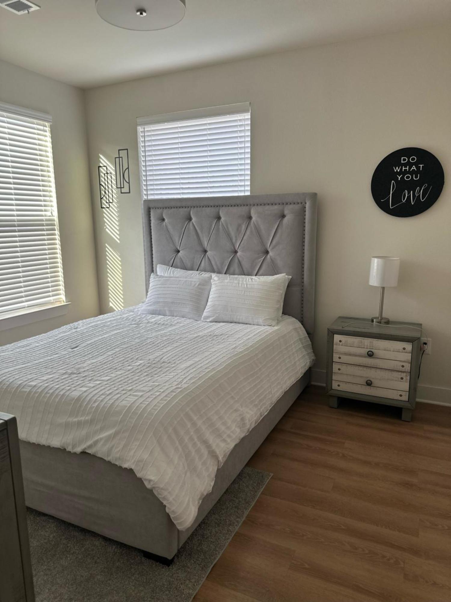 Apartment Devine Living In The Med Center Houston