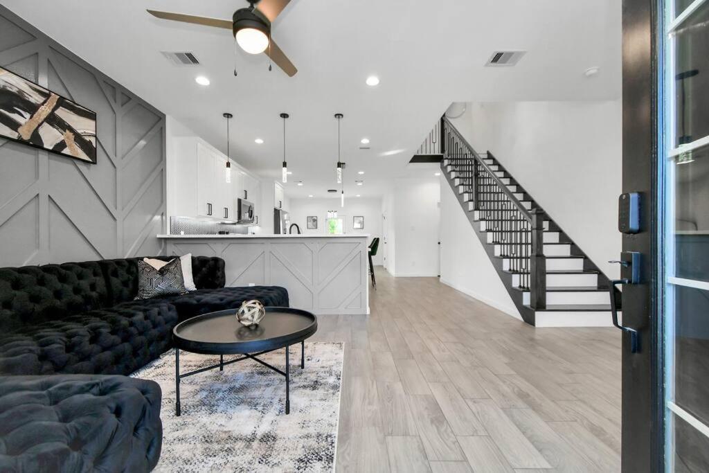 Grand Luxe Retreat - Sleeps 8 - Free Parking - Med Center & Nrg