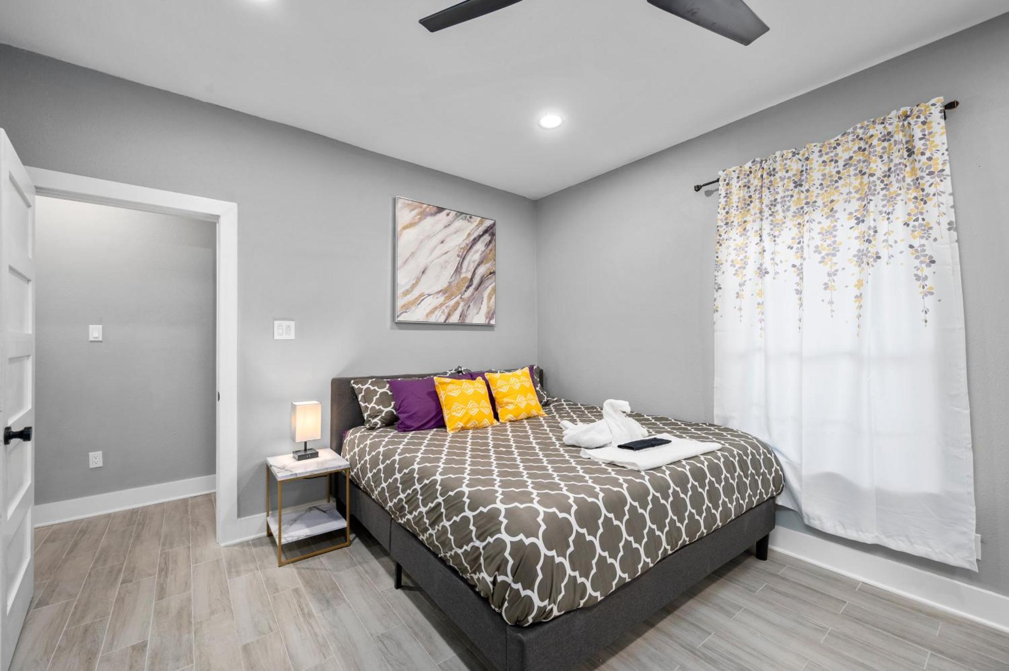 Apartment Chic Urban In The Heart Of