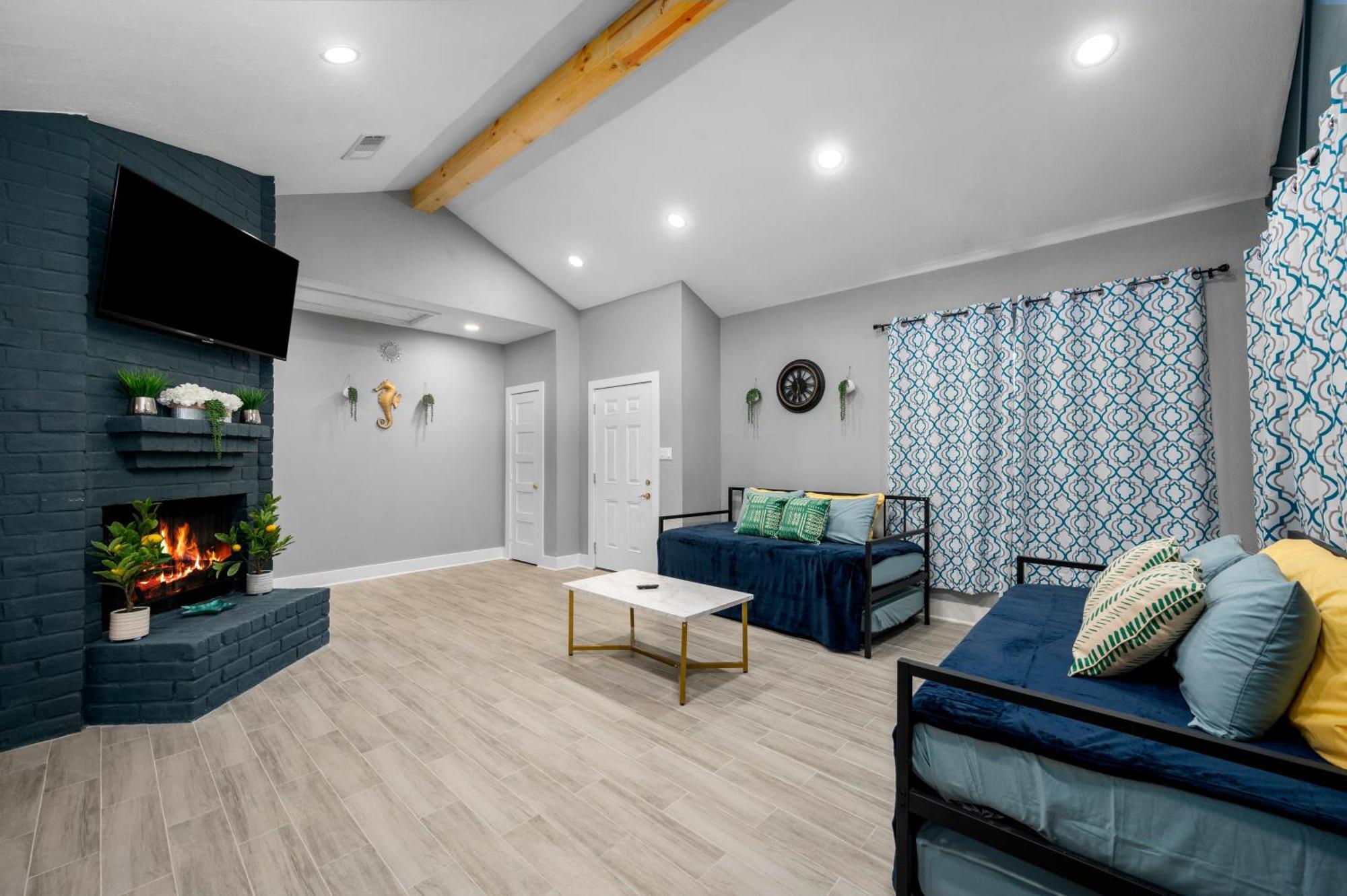 Apartment Chic Urban In The Heart Of