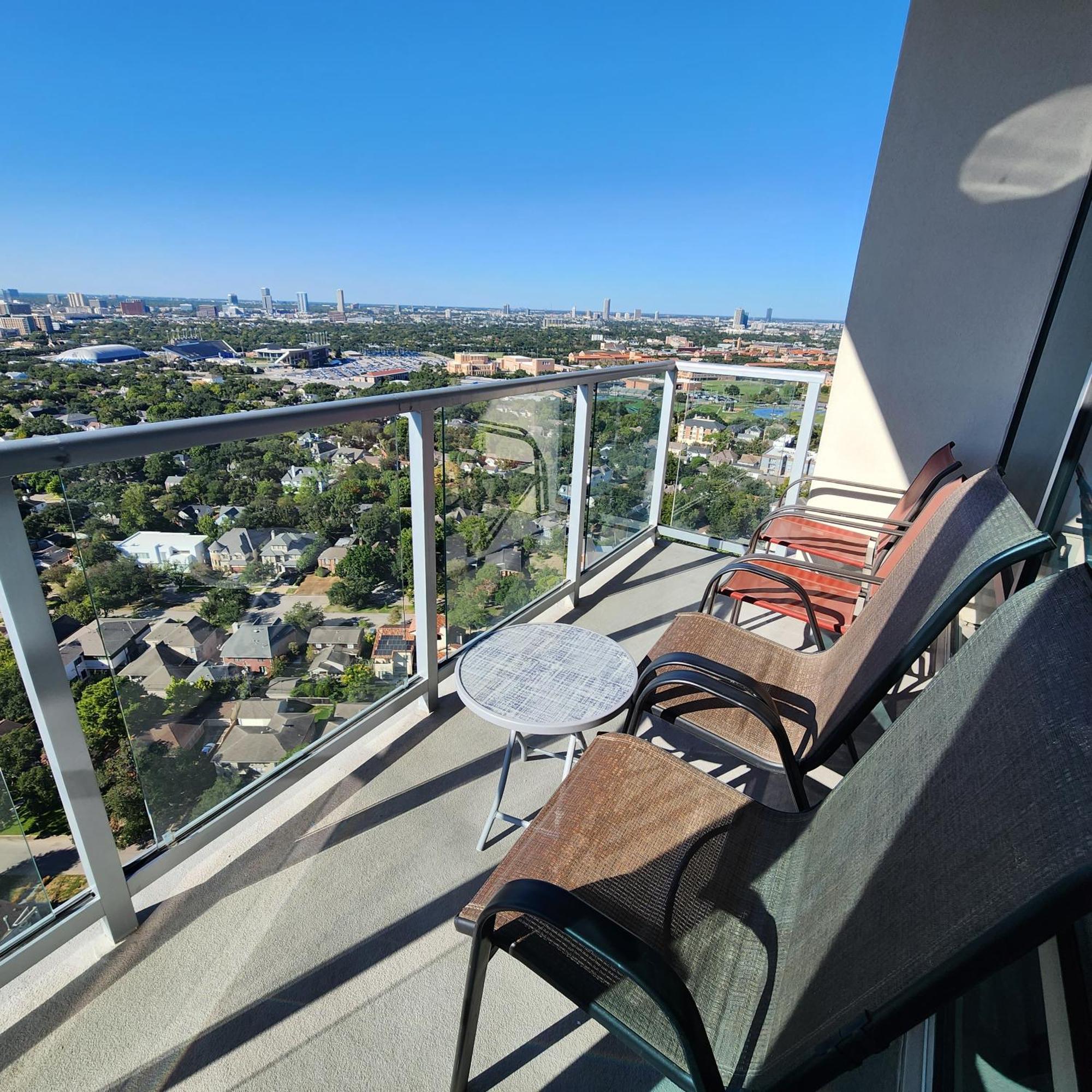 Latitude Med Center Houston
