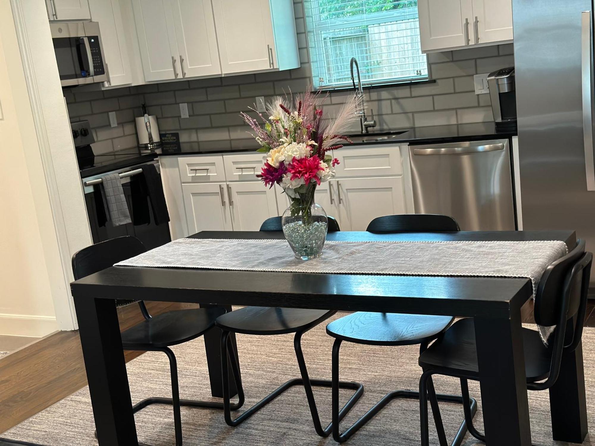 4 Bedroom Retreat 20 Minutes From Nrg Stadium And Hobby Airport