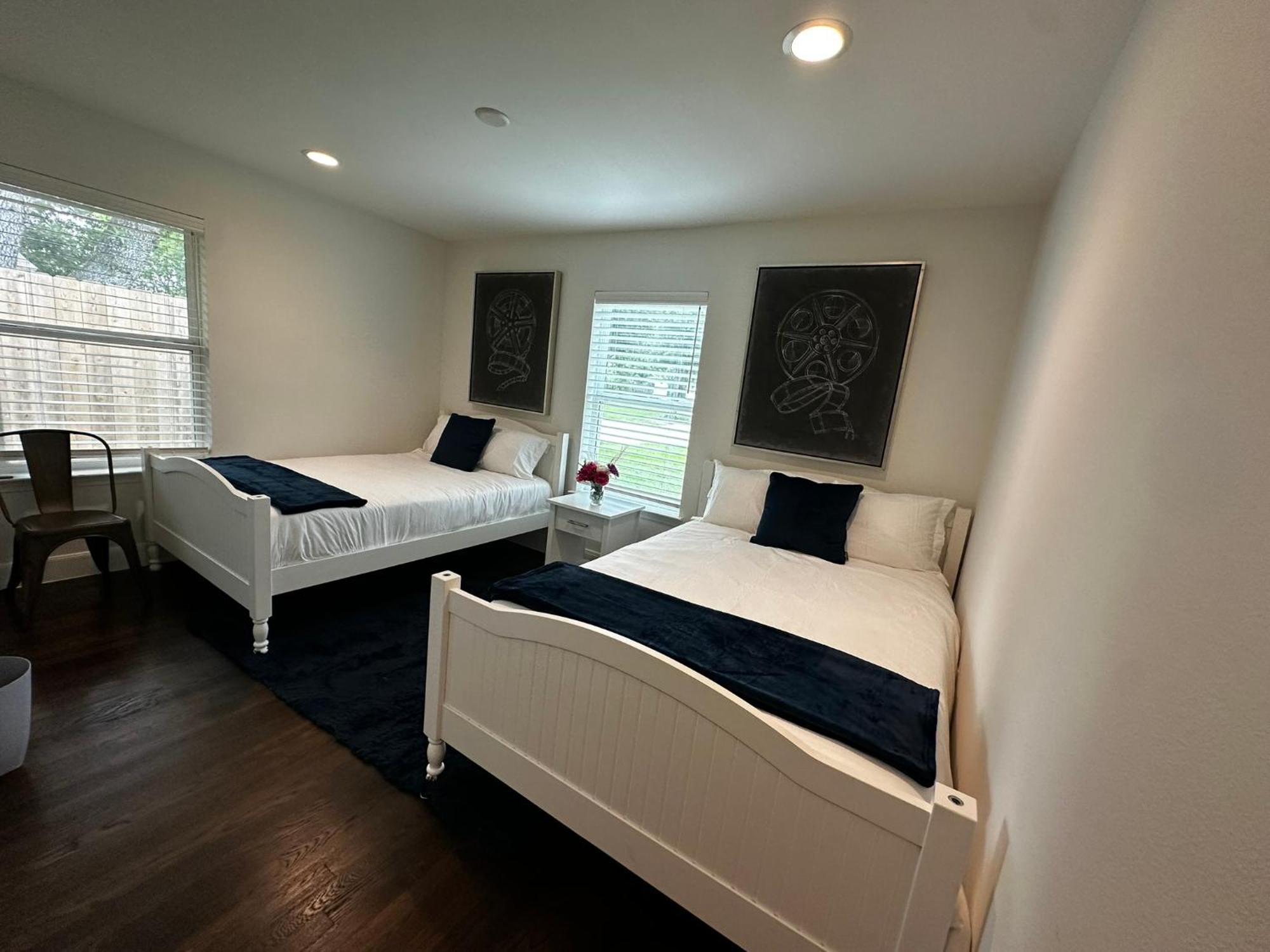 Apartment 4 Bedroom Retreat 20 Minutes From Nrg Stadium And Hobby Airport