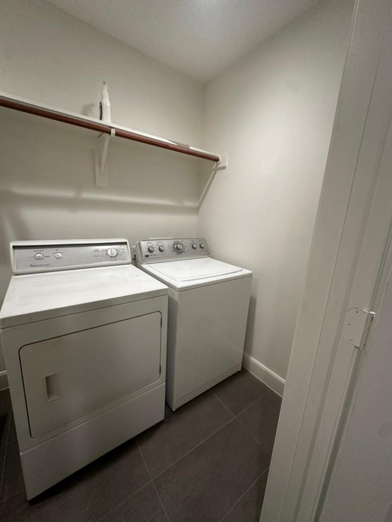 Apartment 4 Bedroom Retreat 20 Minutes From Nrg Stadium And Hobby Airport Houston