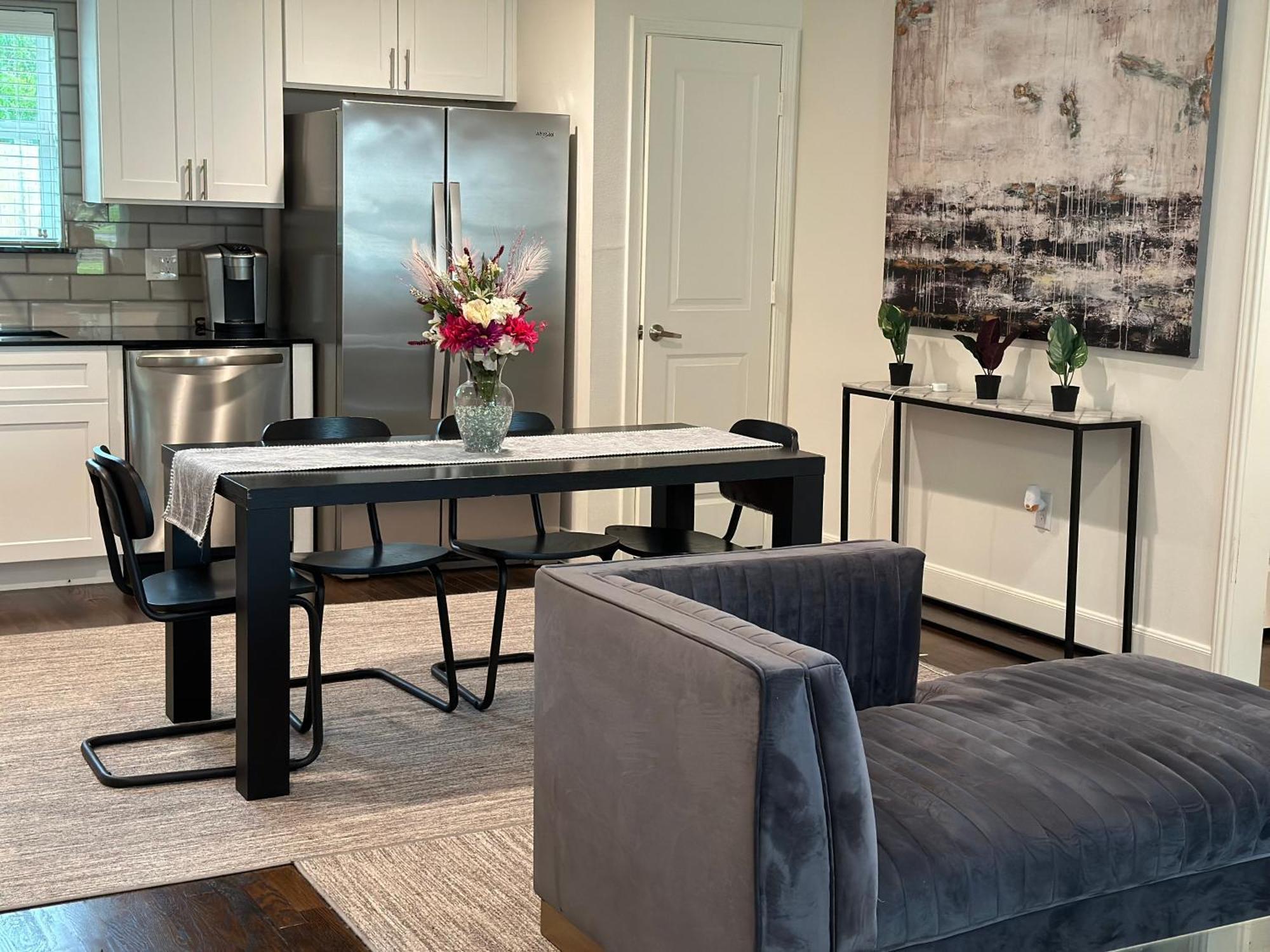 Apartment 4 Bedroom Retreat 20 Minutes From Nrg Stadium And Hobby Airport Houston