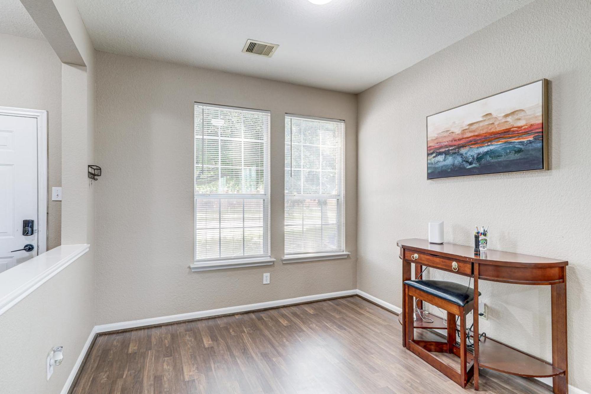 Spacious With Pool Access, Fenced Yard! *