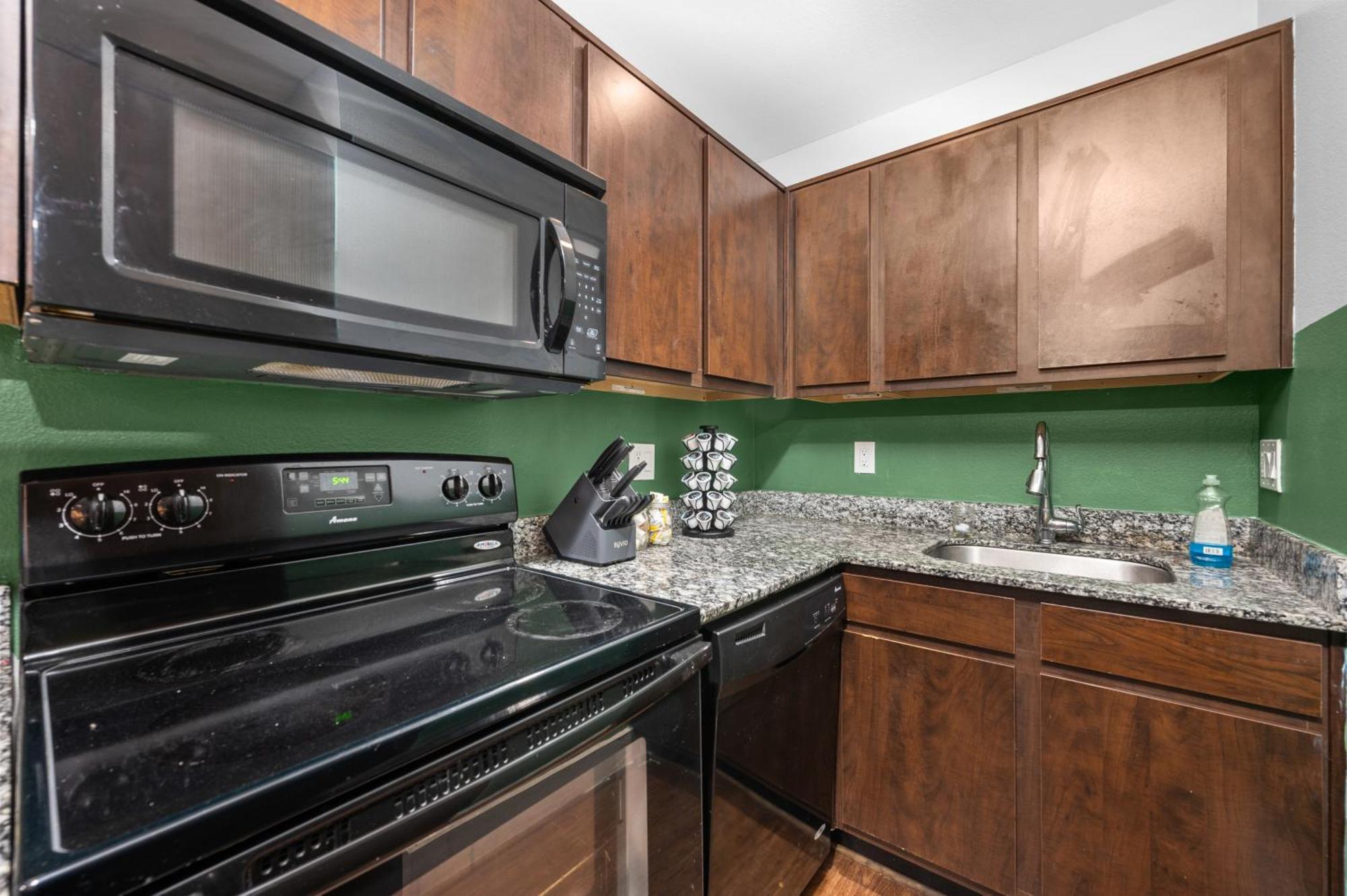 Rustic 1br Near Medcenter-uh-nrg Houston