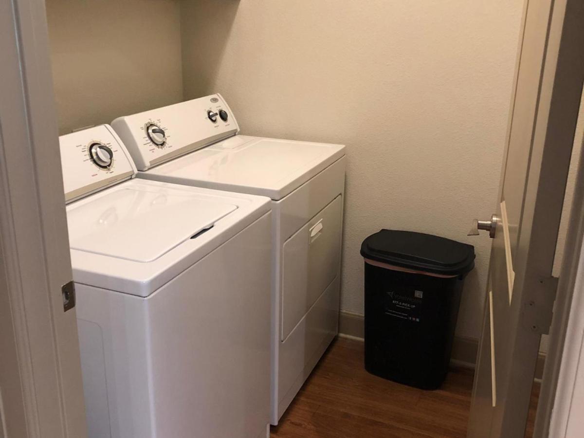 Gorgeous Furnished Near Texas Medical Center & Nrg Stadium Apartment