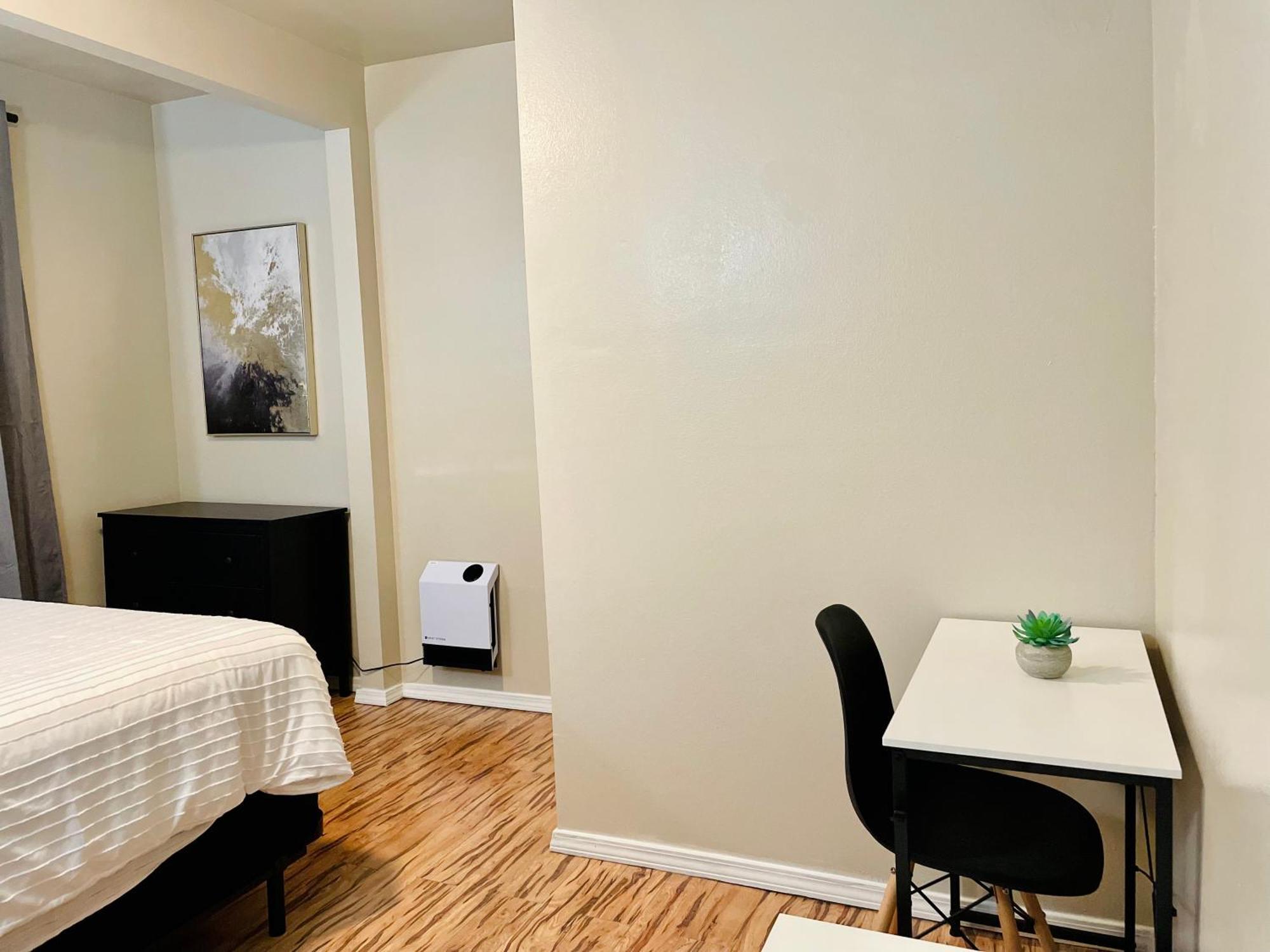 Delightful Location In Midtown!