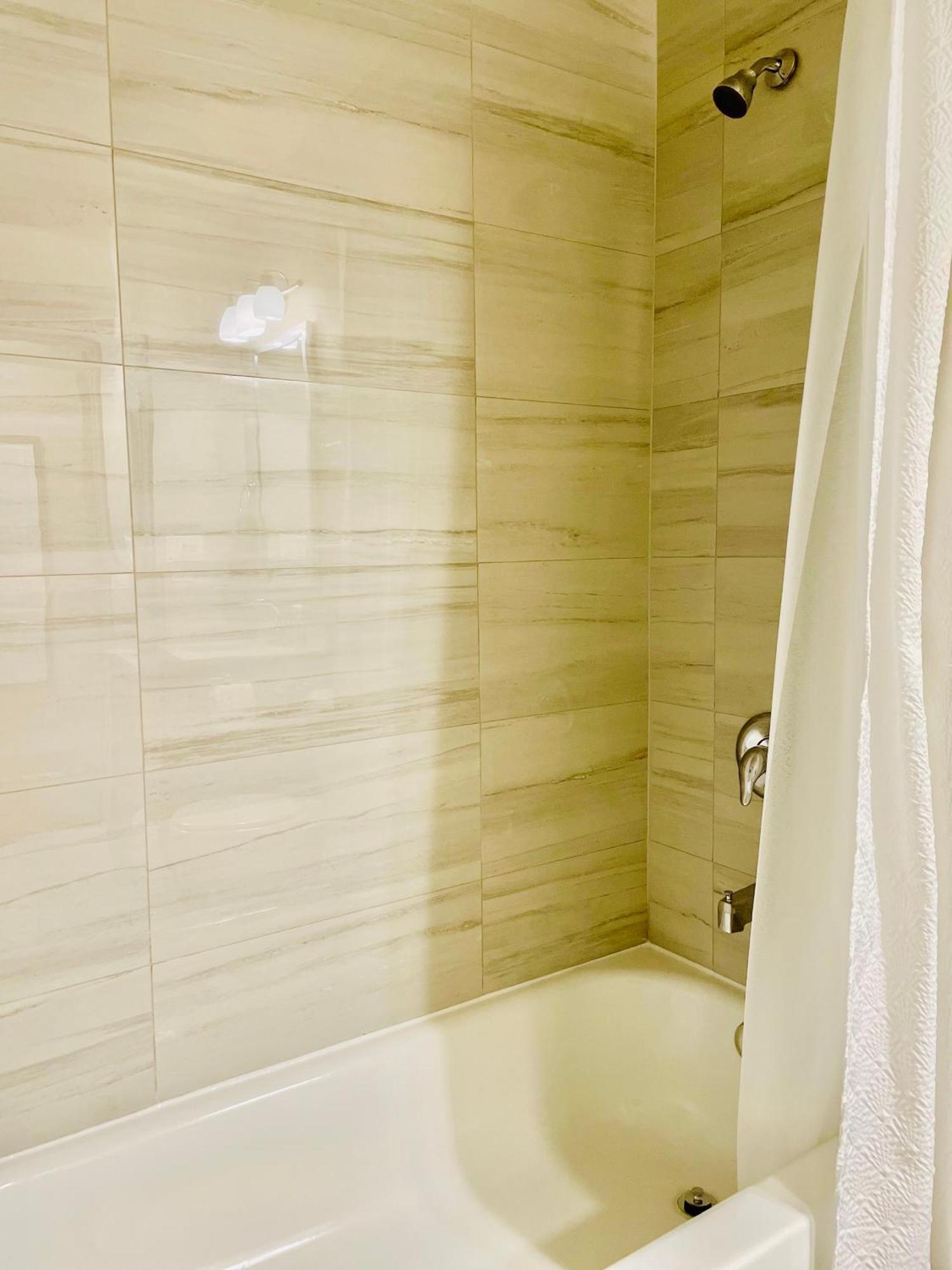 Delightful Location In Midtown!