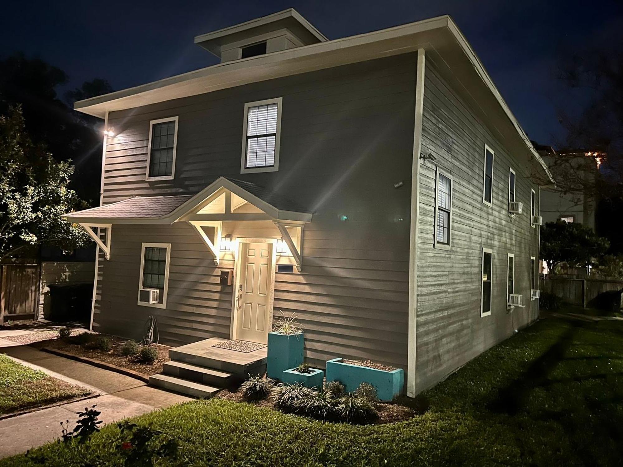 Delightful Location In Midtown! * Houston