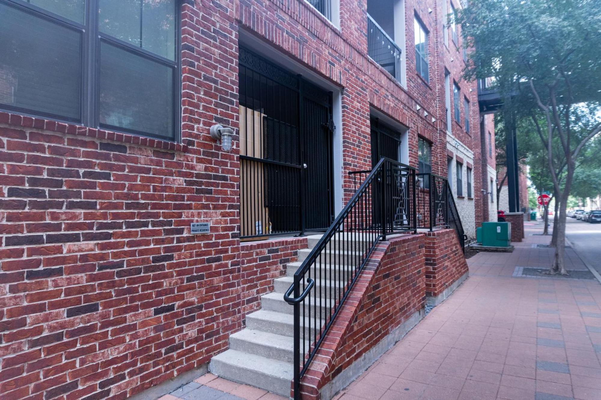 Luxurious One Bedroom One Bath Midtown * Houston