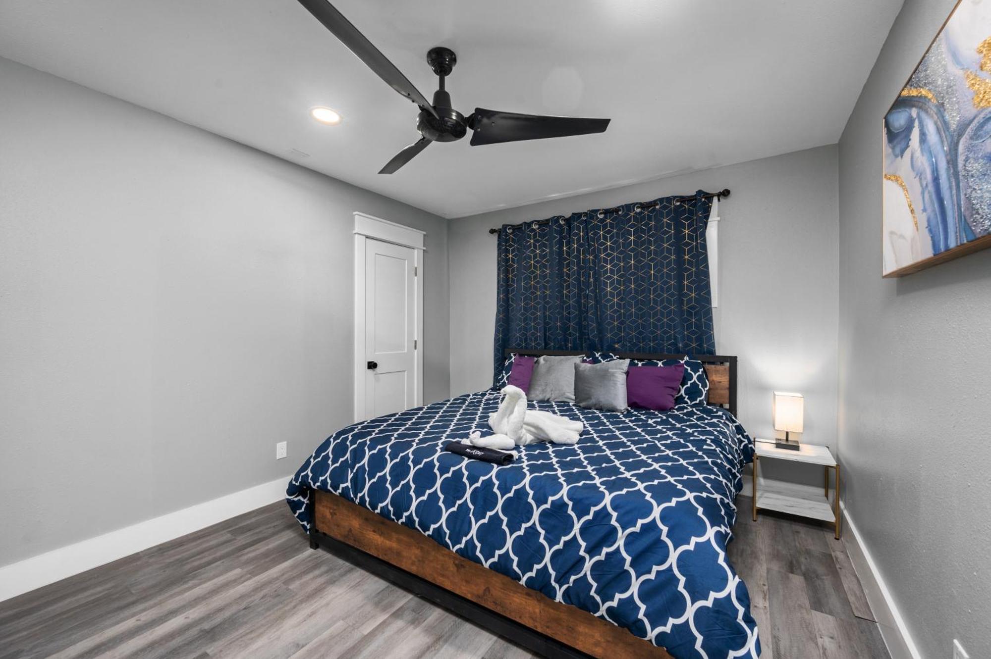 Comfortable 2br In Vibrant Heights