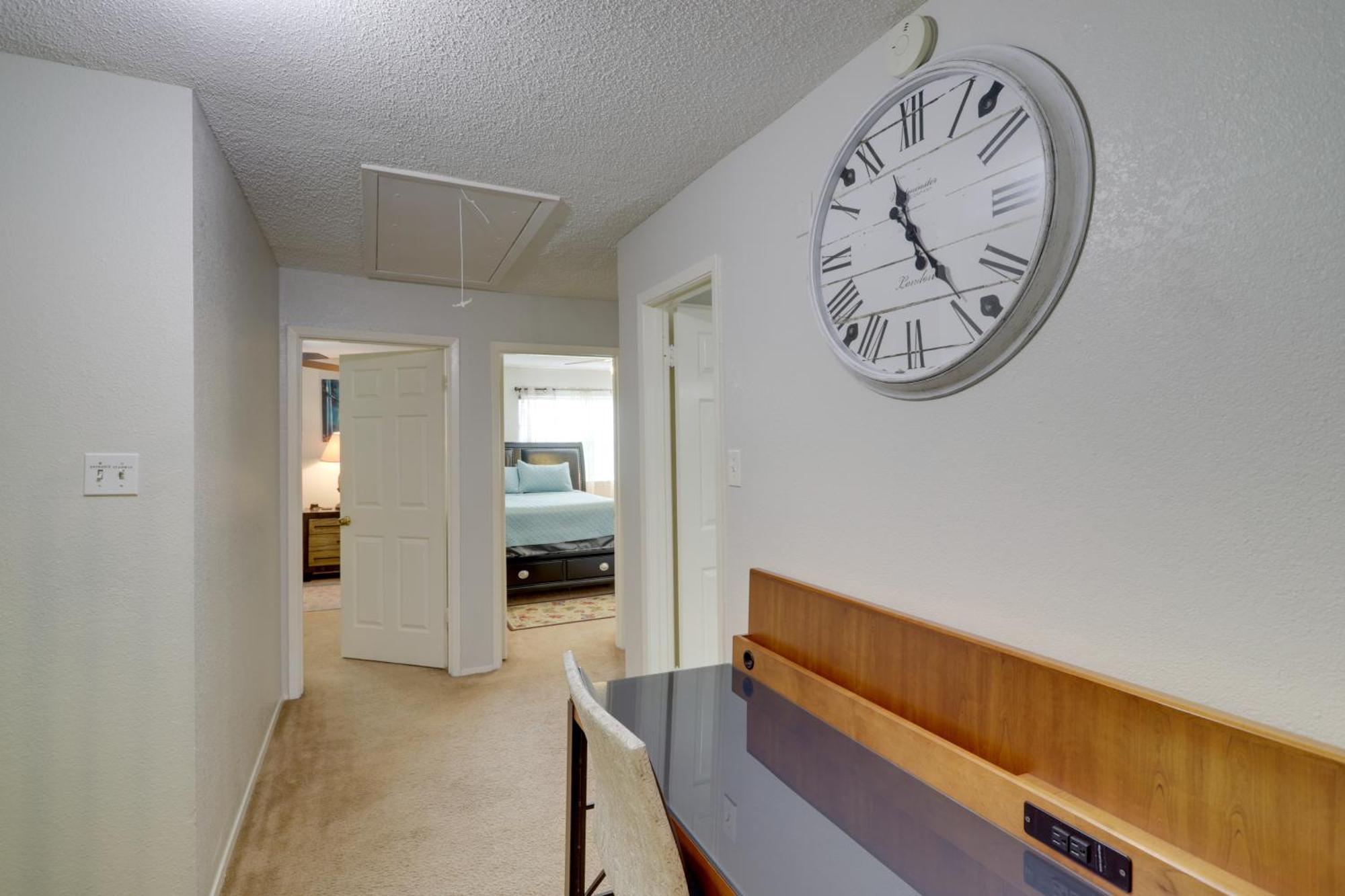 Townhome With Patio 4 Mi To Airport *