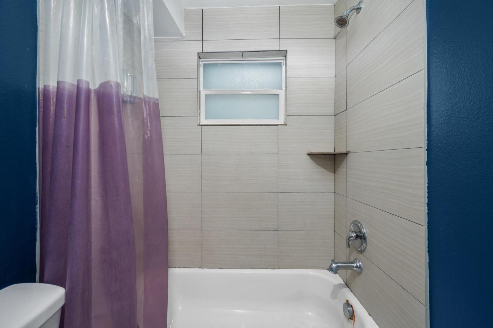 Comfy 1br With Free Parking Near Nrg & Med Center *
