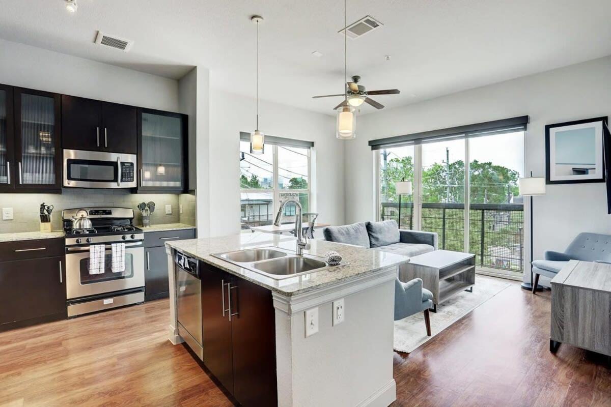 Jade At Millennium - 3 Bed In Apartment Houston