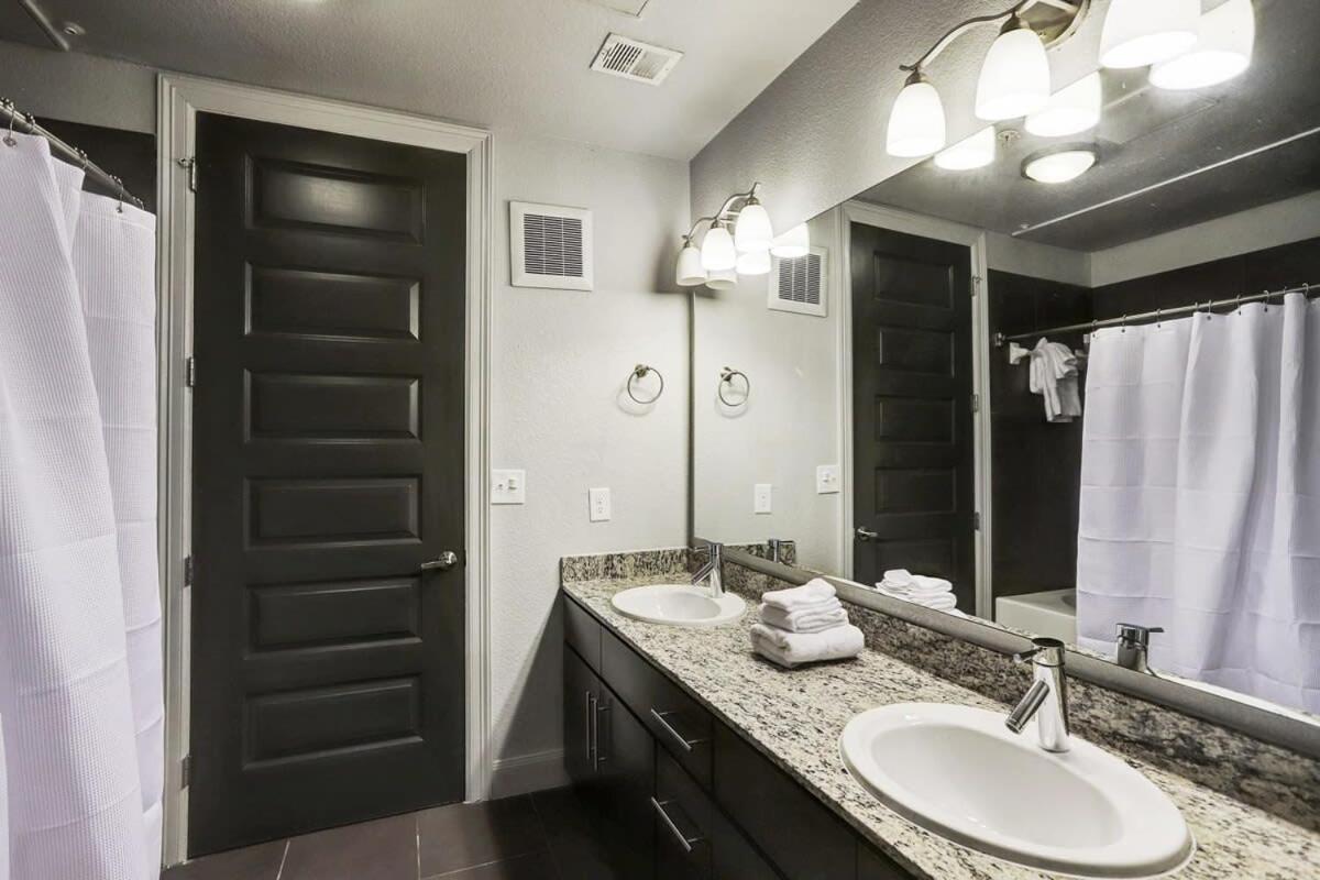 Jade At Millennium - 3 Bed In Apartment Houston