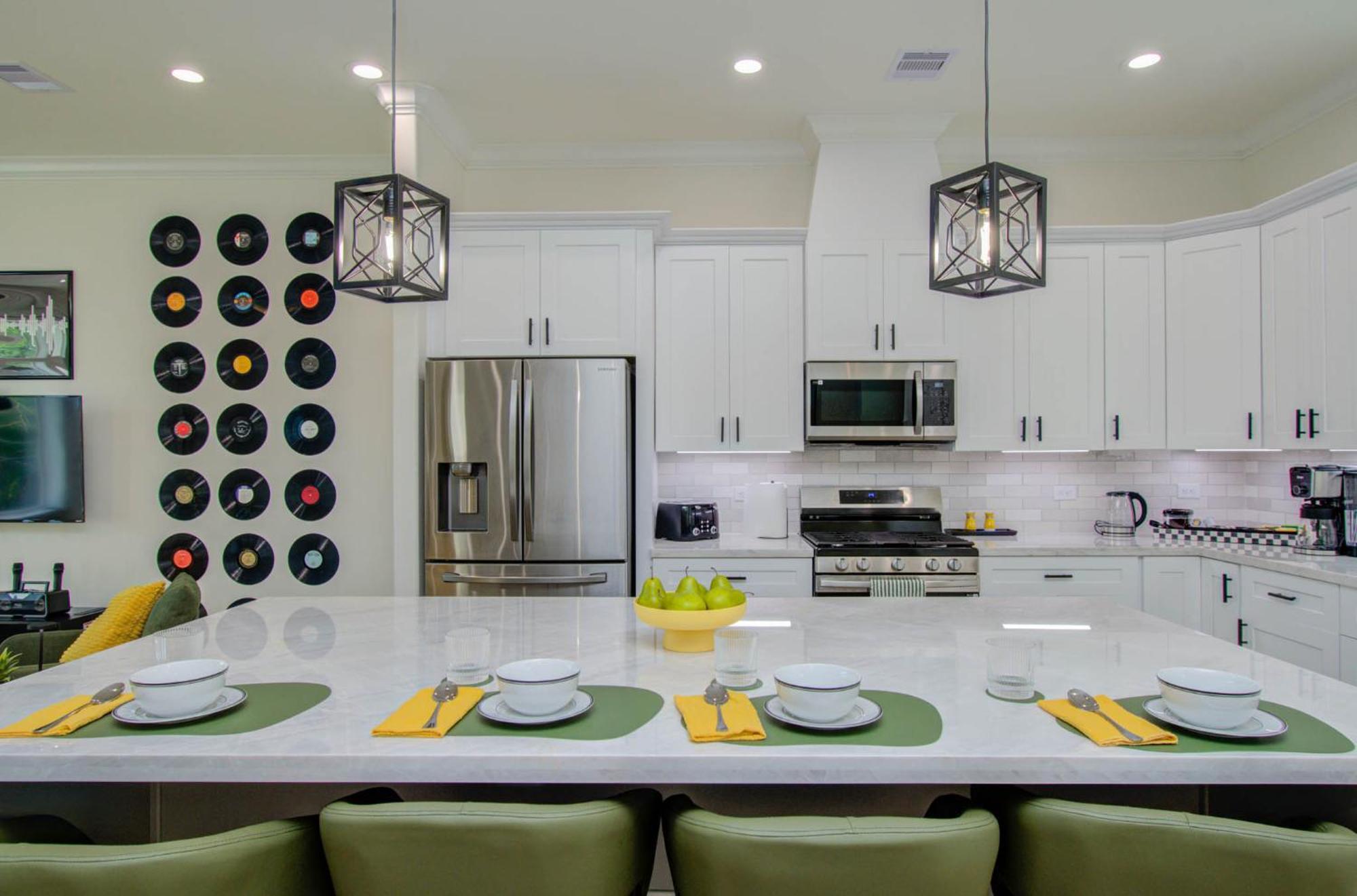 3bd-rooftop Movie Theater-bbq-retro Music Theme-downtown 8mins Holiday home *