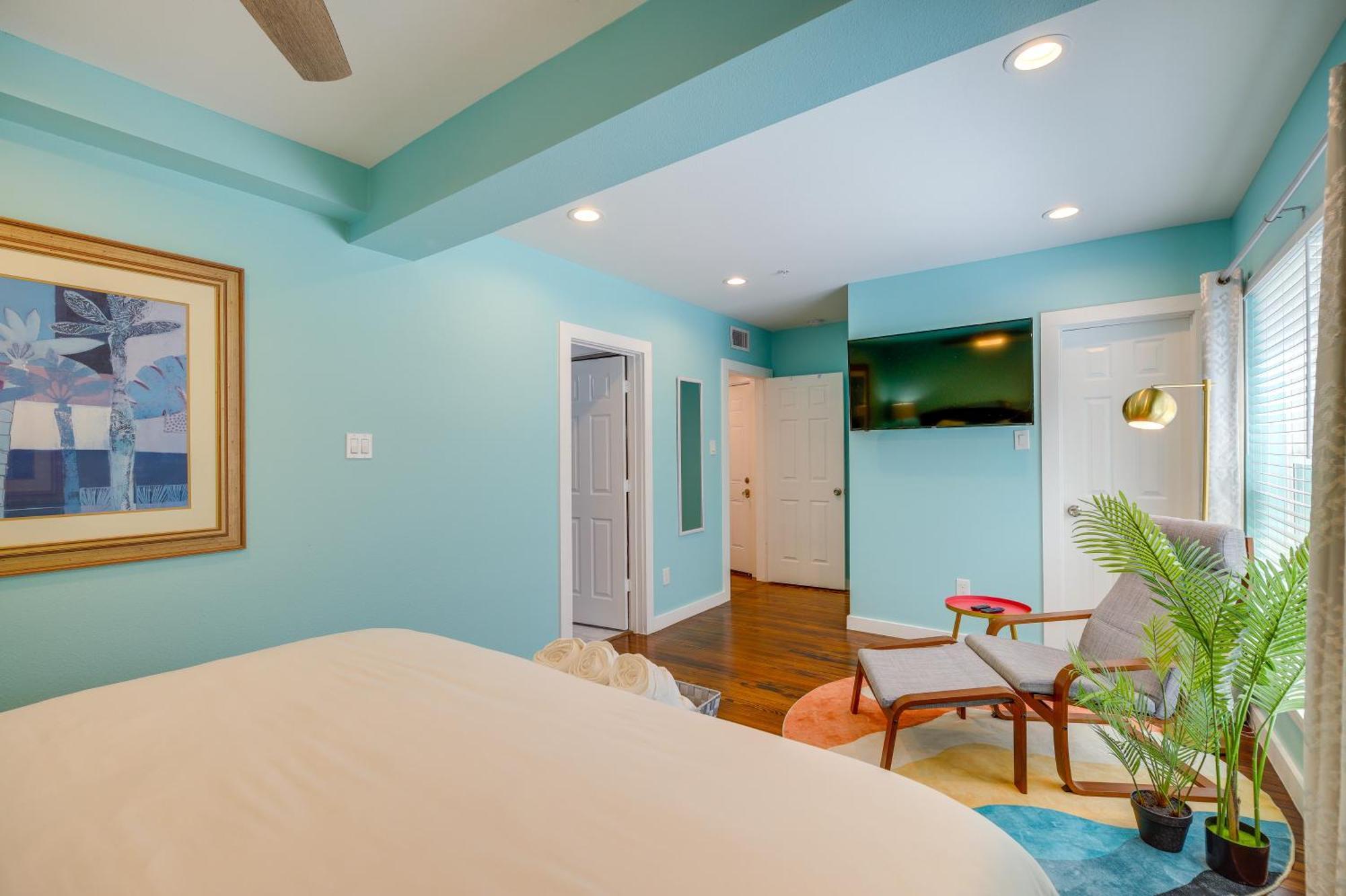 With Furnished Patio! *