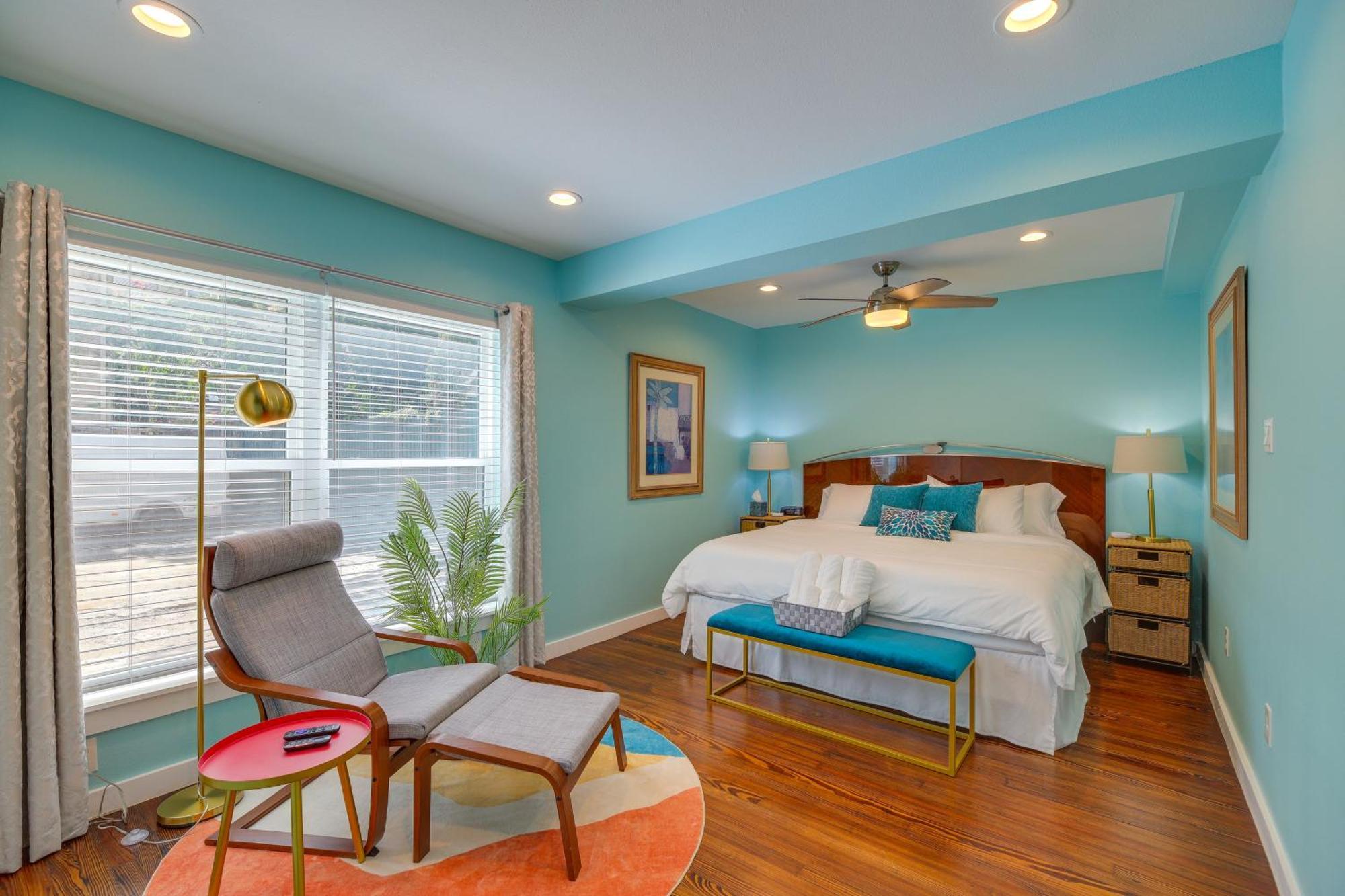 With Furnished Patio! Apartment Houston