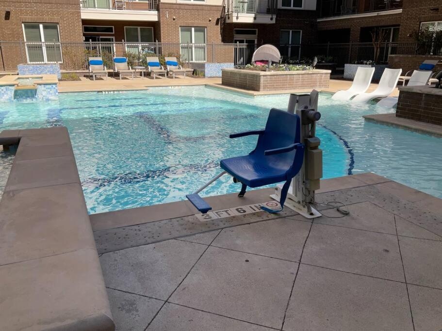 Apt In The Heart Of Dtwn Hou Free Parking *