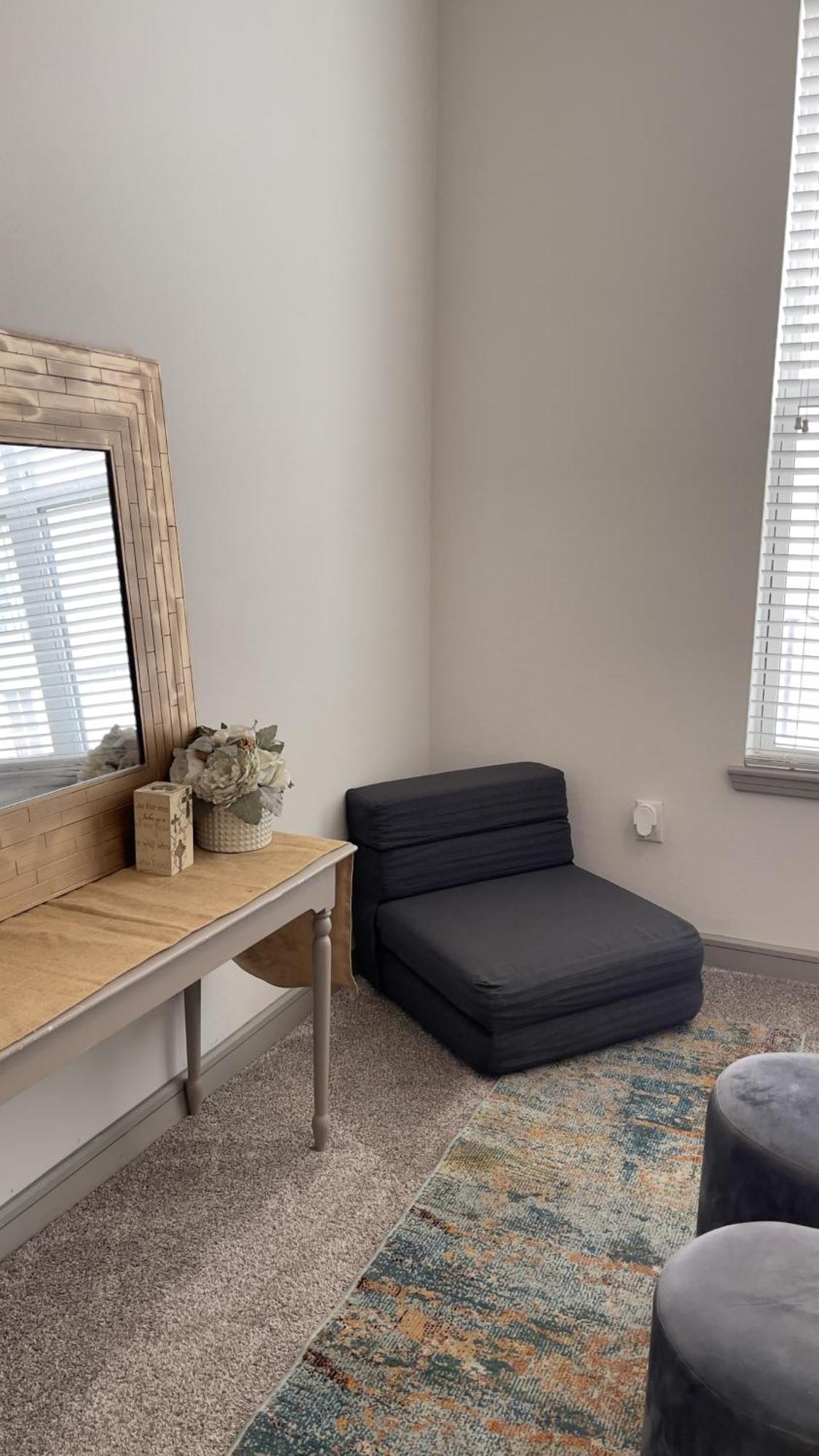 Apt In The Heart Of Dtwn Hou Free Parking