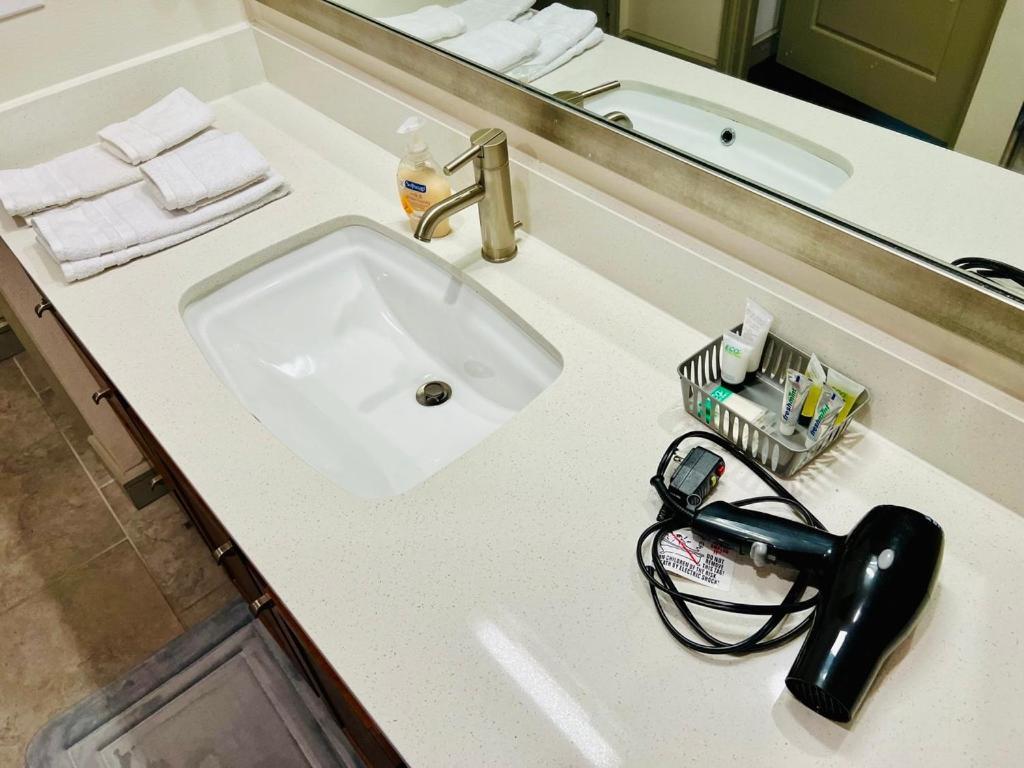 Apartment Downtown Apart 1 Bed 1 Bath Free Parking