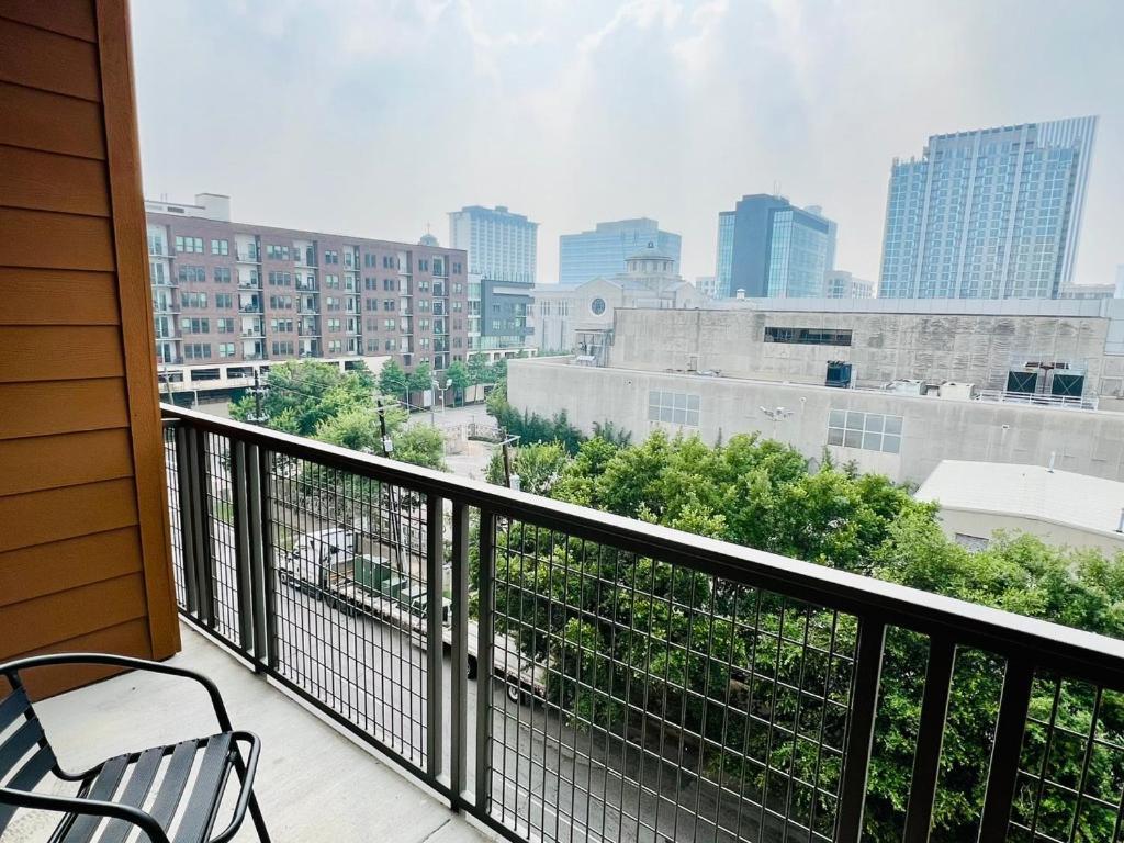 Apartment Downtown Apart 1 Bed 1 Bath Free Parking *