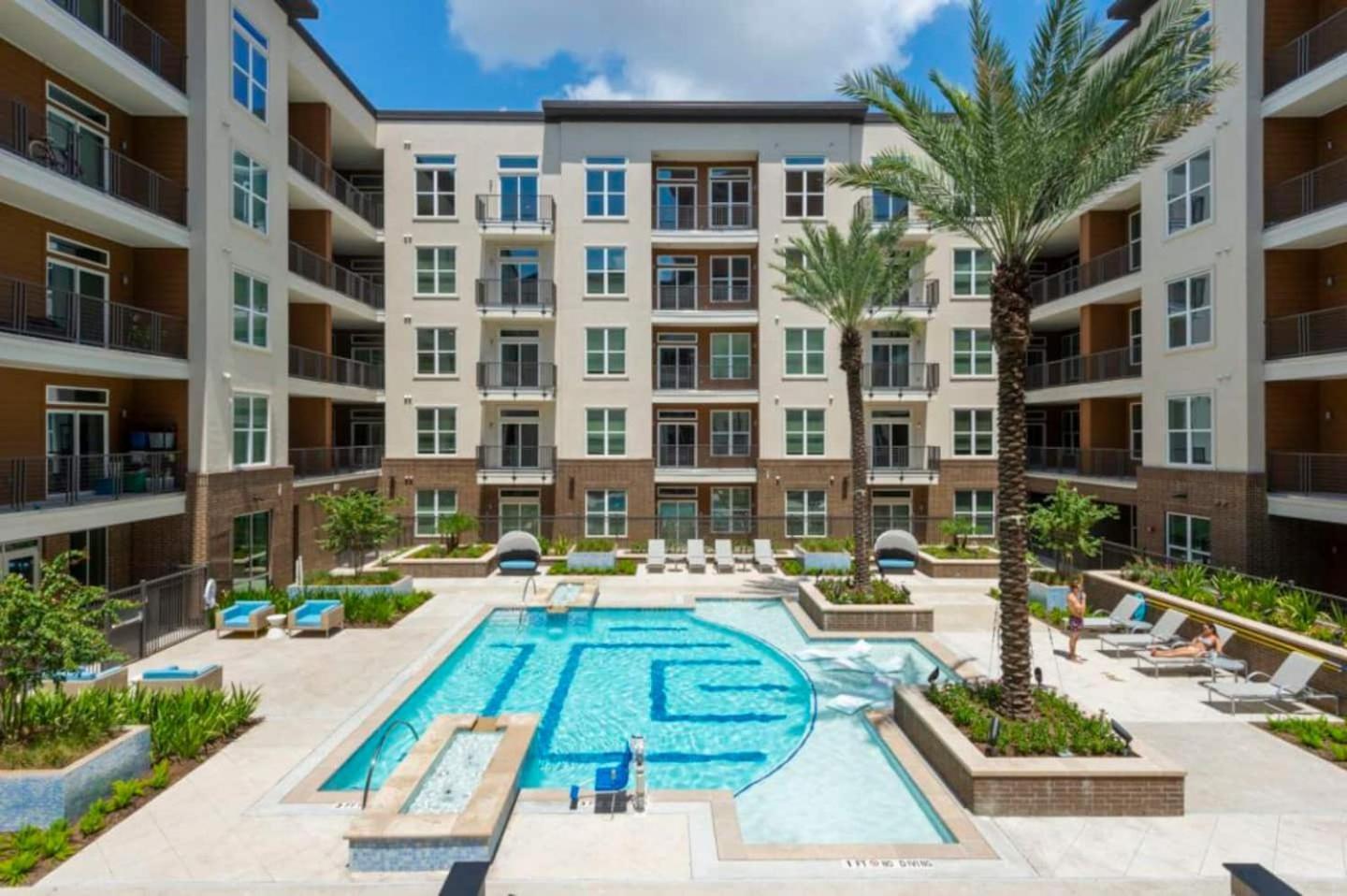 Apartment Downtown Apart 1 Bed 1 Bath Free Parking