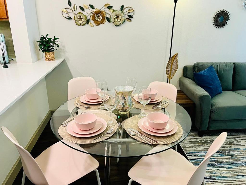 Downtown Apart 1 Bed 1 Bath Free Parking *