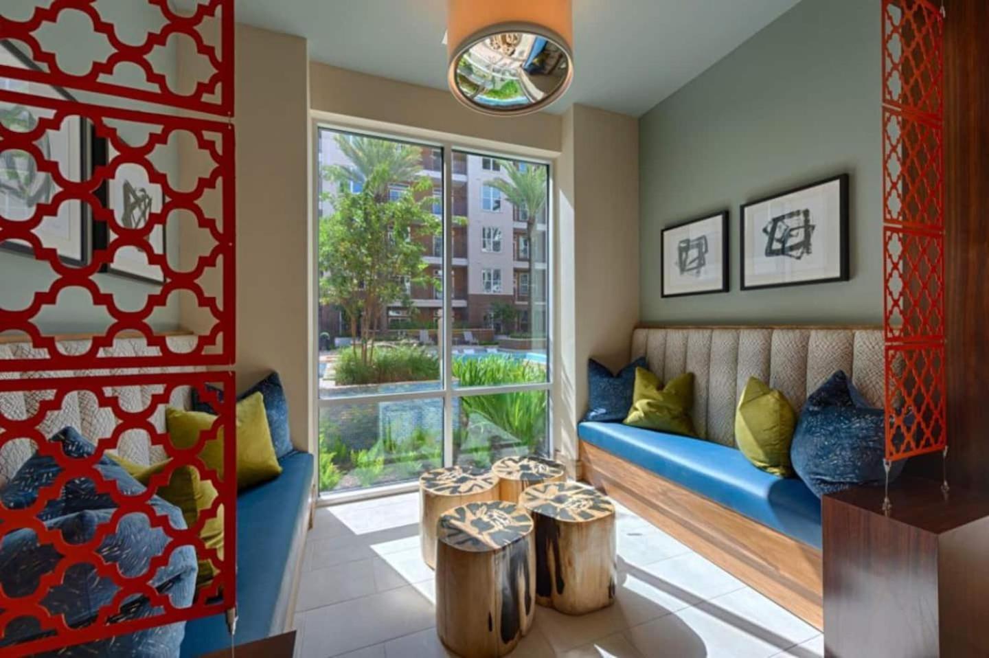 Downtown Apart 1 Bed 1 Bath Free Parking