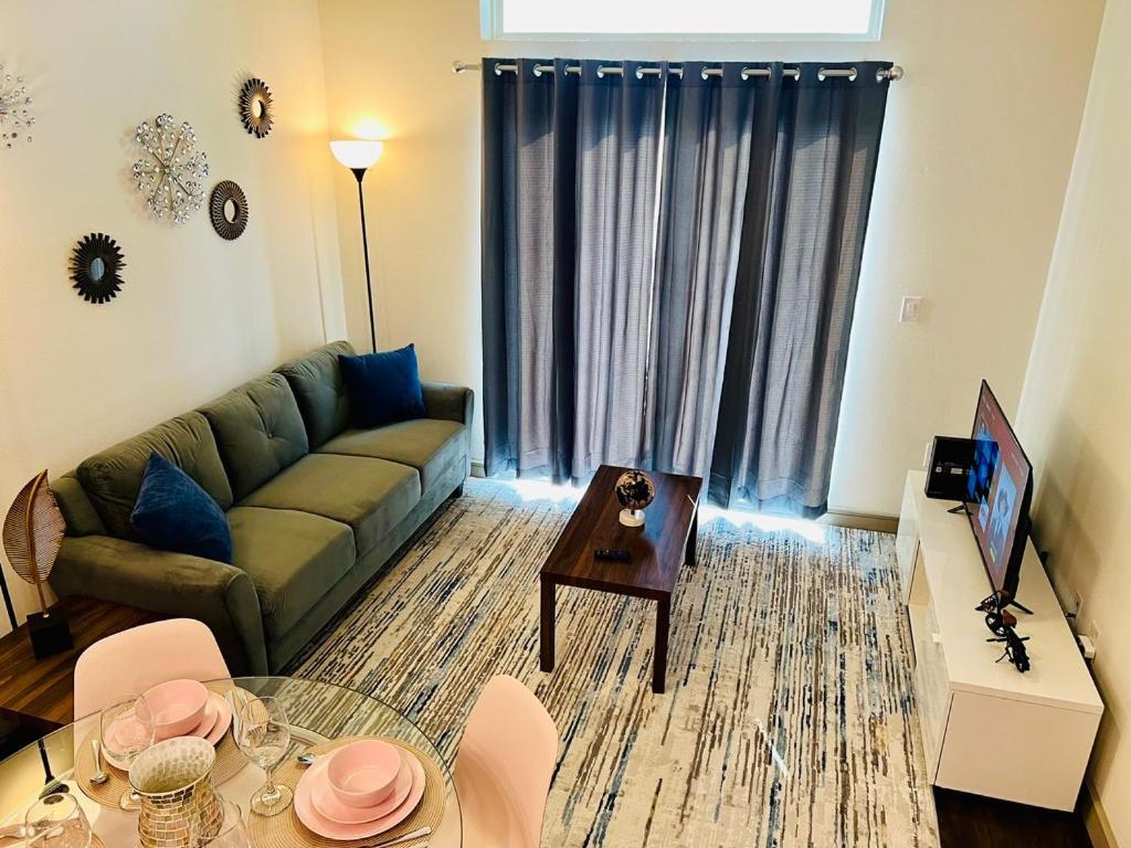 Downtown Apart 1 Bed 1 Bath Free Parking Apartment *